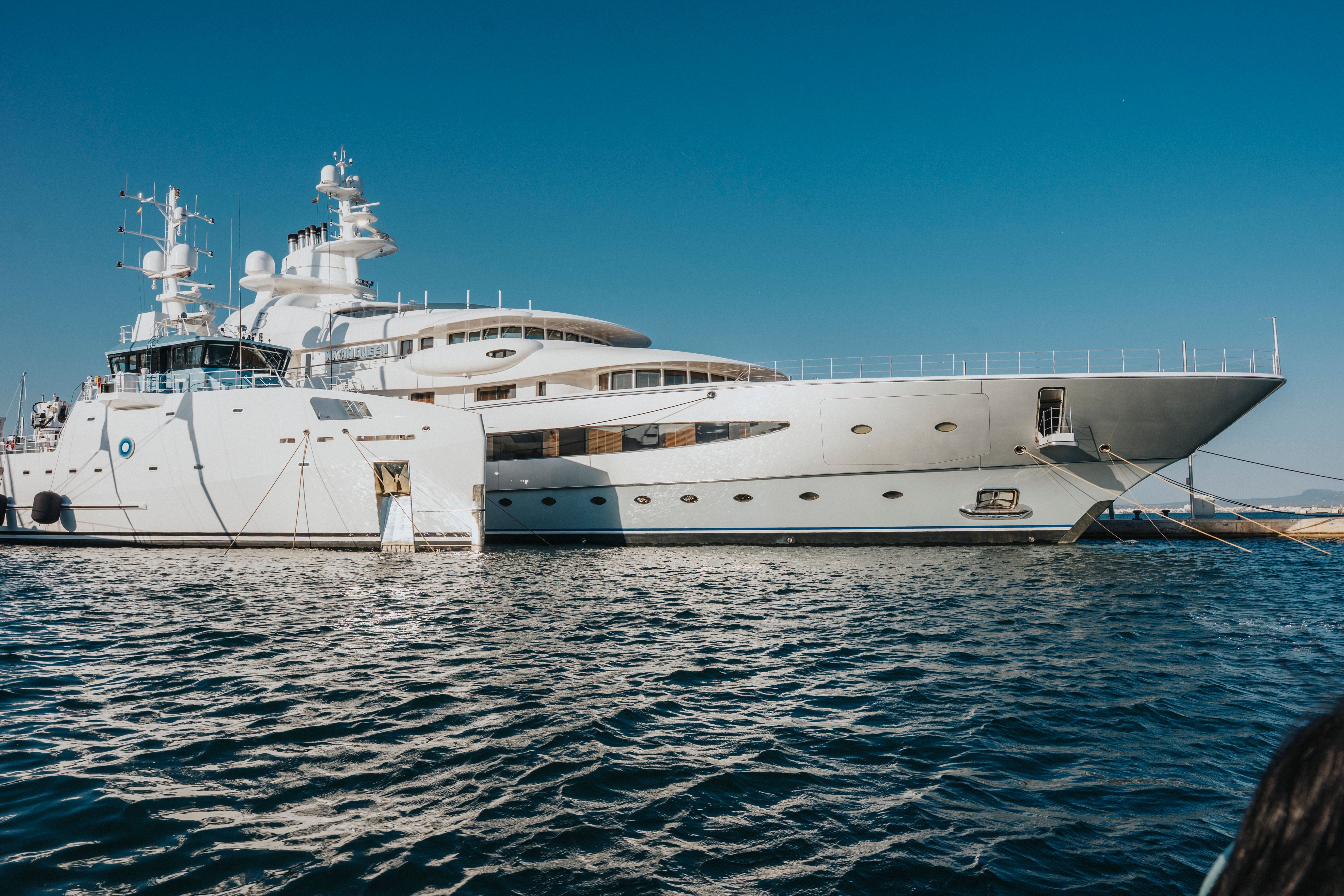 5716x3811 Luxury Yacht Photo, Download The BEST Free Luxury Yacht & HD Image