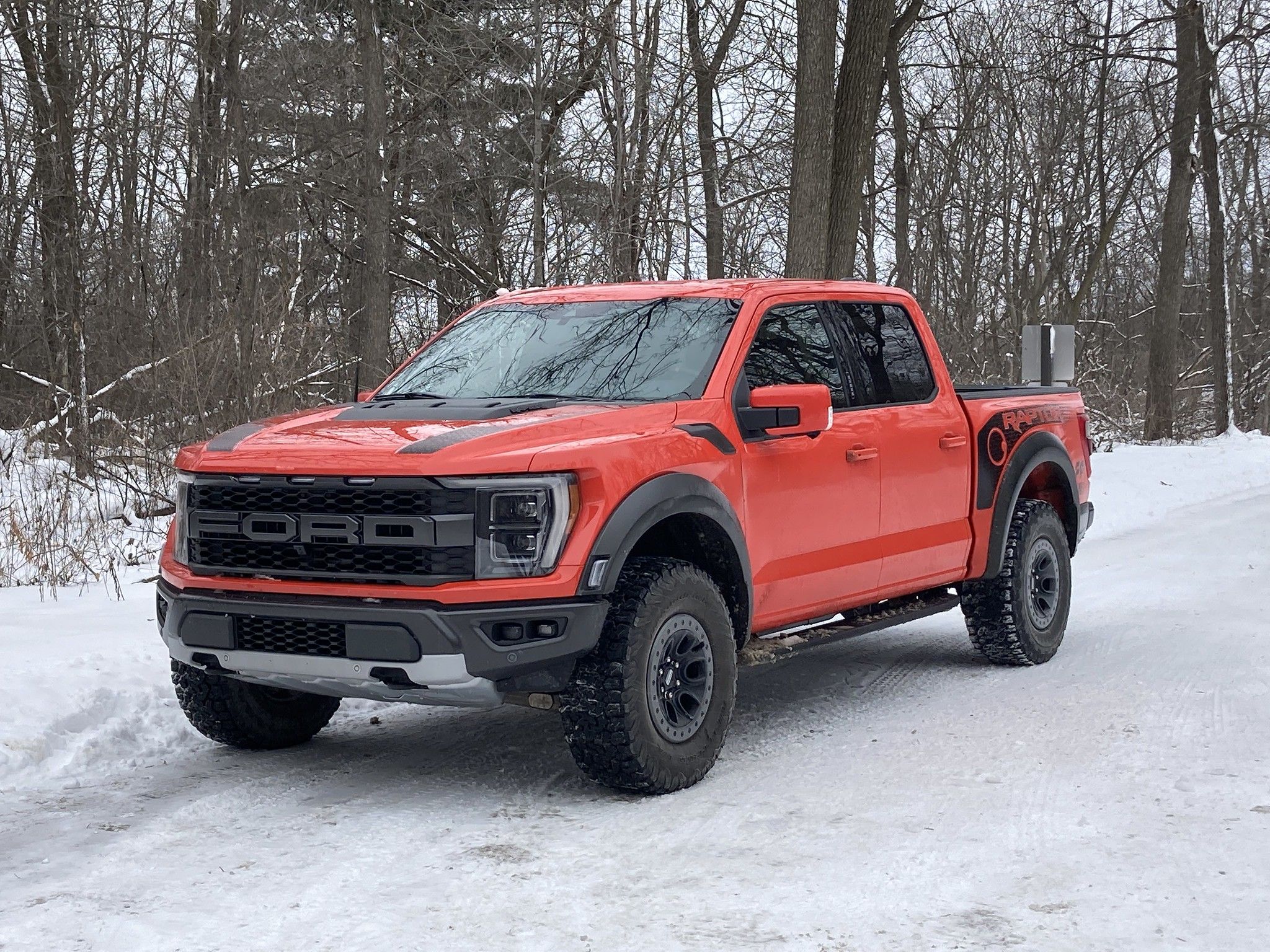 2048x1536 Ford F 150 Raptor & Reseda
