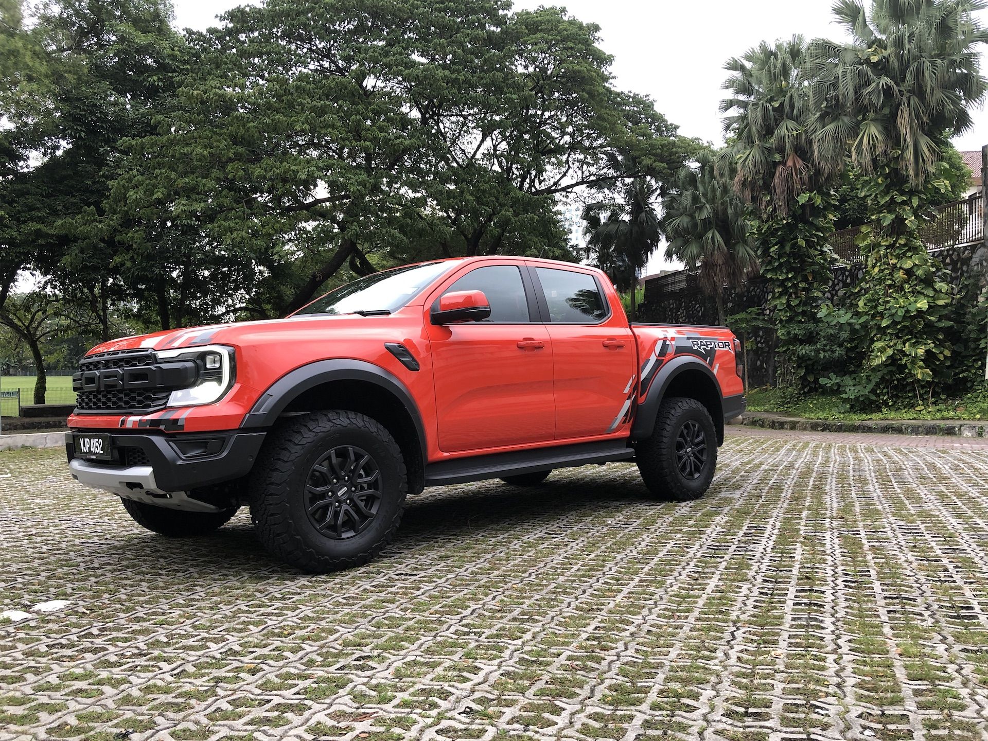 1920x1440 Ford Ranger Raptor 3.0 V6 Petrol Test Drive Review
