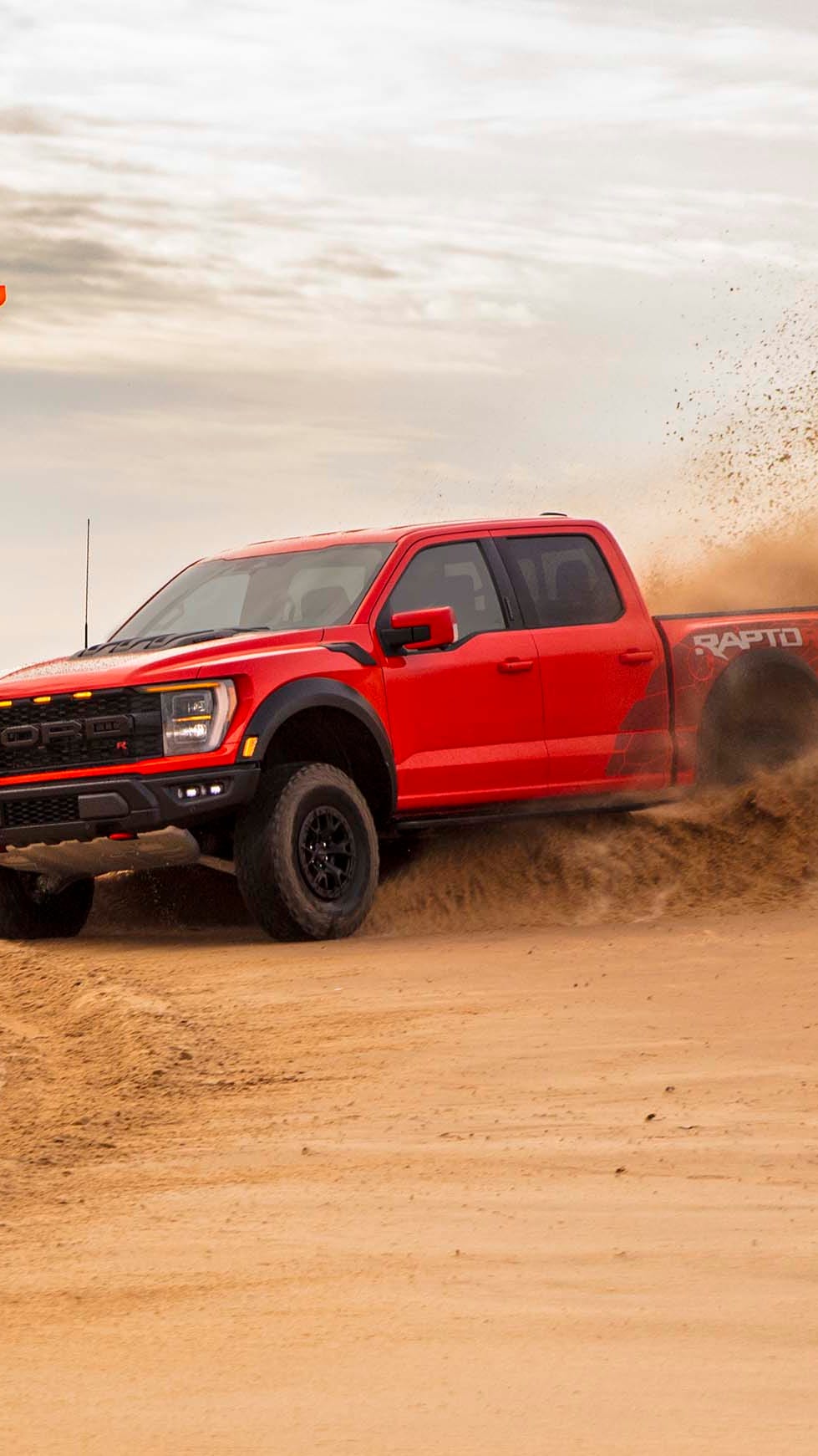 979x1741 Walkaround: 2023 Ford F 150 Raptor R