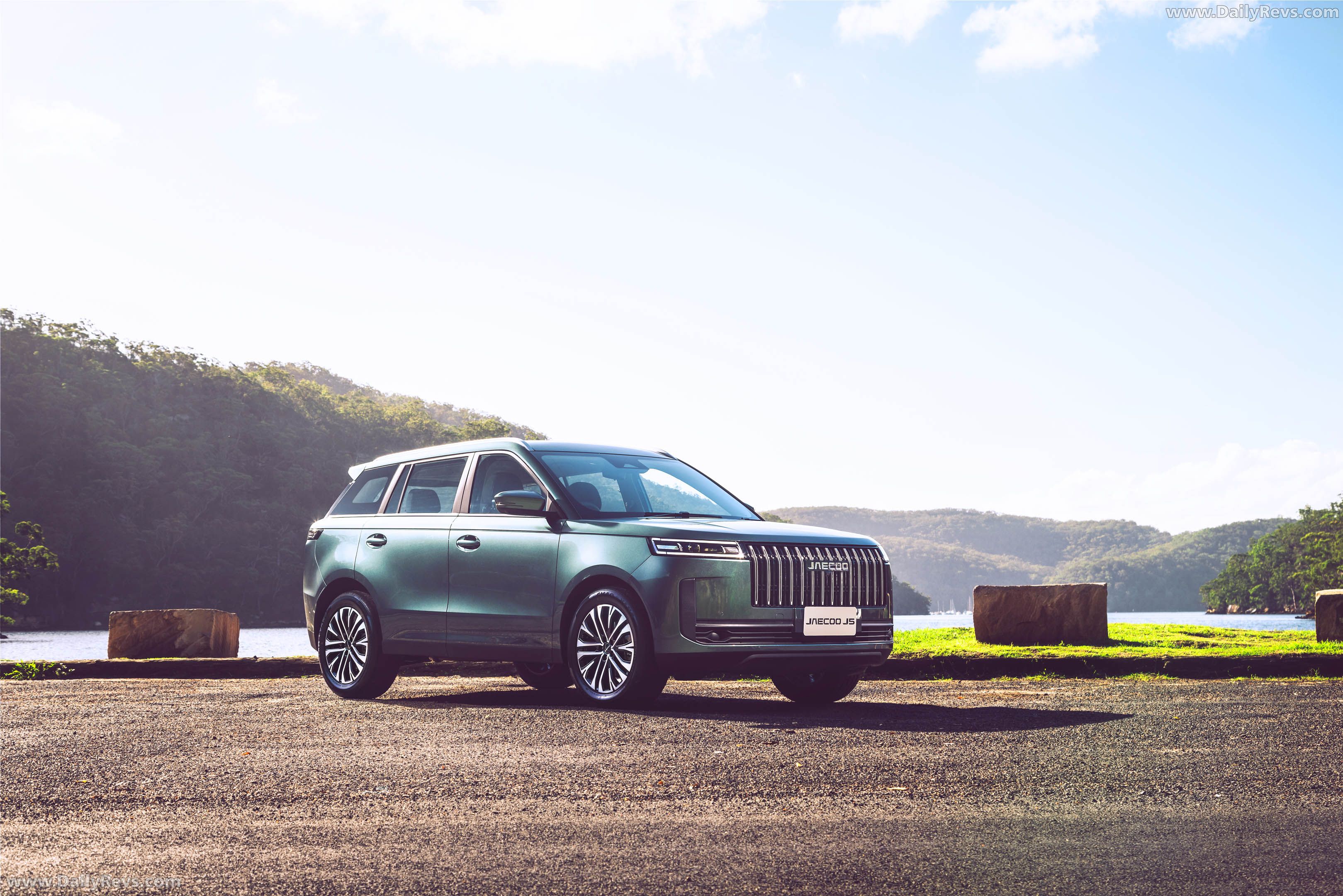3238x2160 Jaecoo J5 aims to bring incredible bang in the small SUV segment
