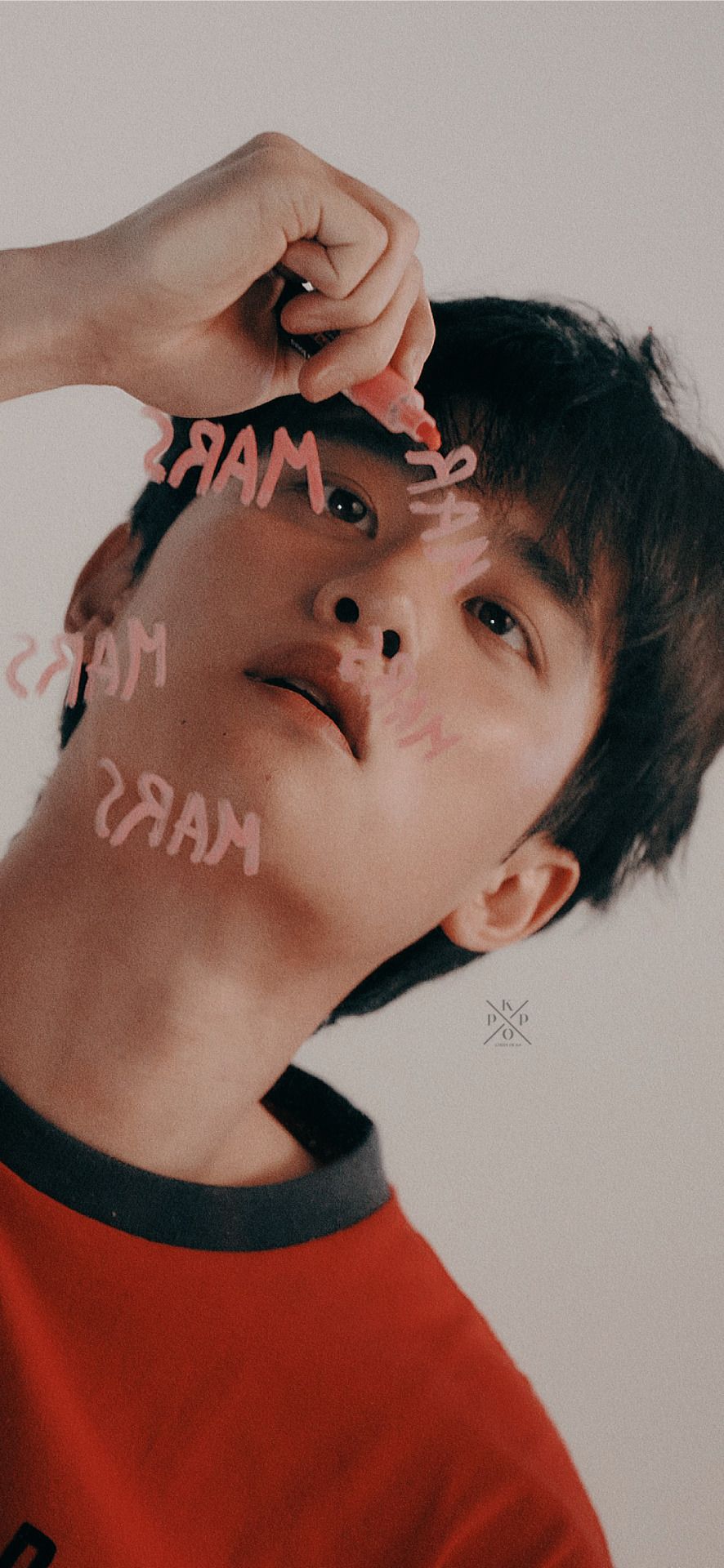 886x1920 Kpop Locks