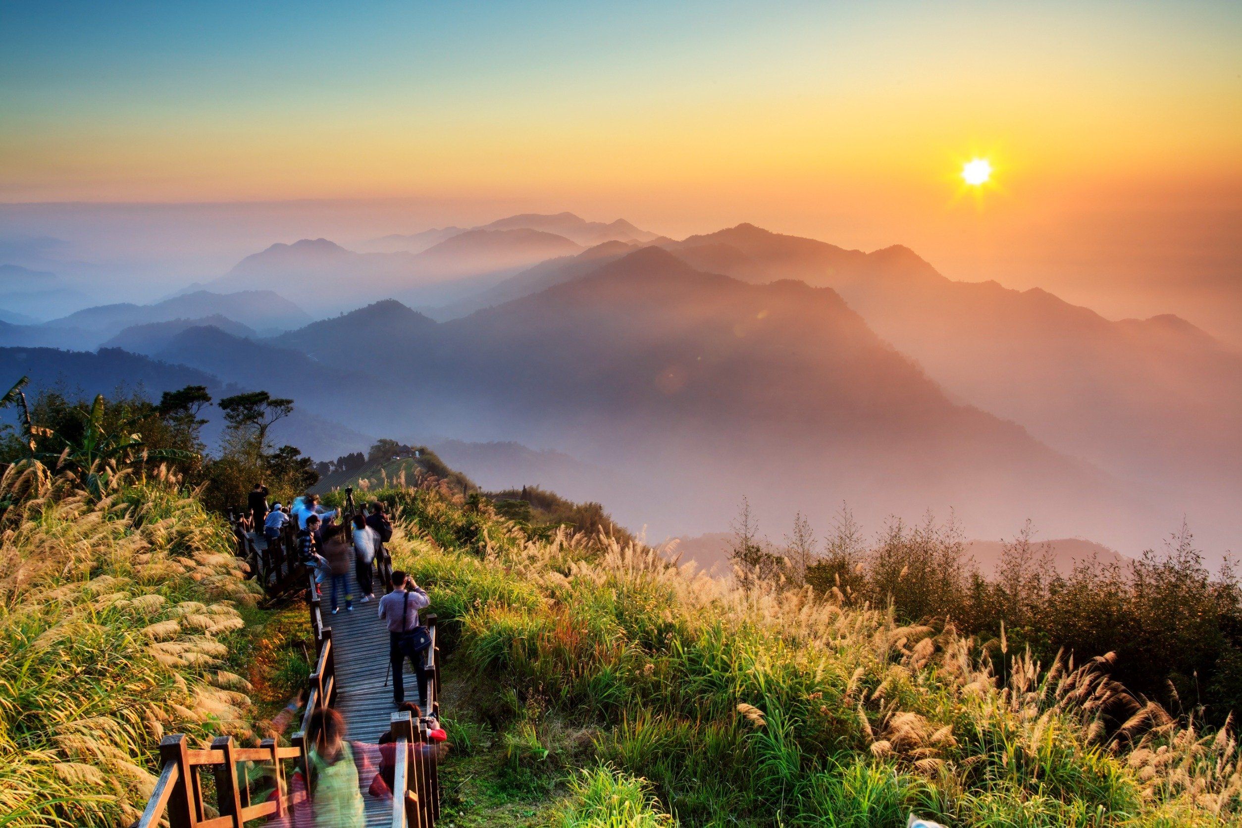2508x1672 day Doi Inthanon National Park. Chiang Mai trekking