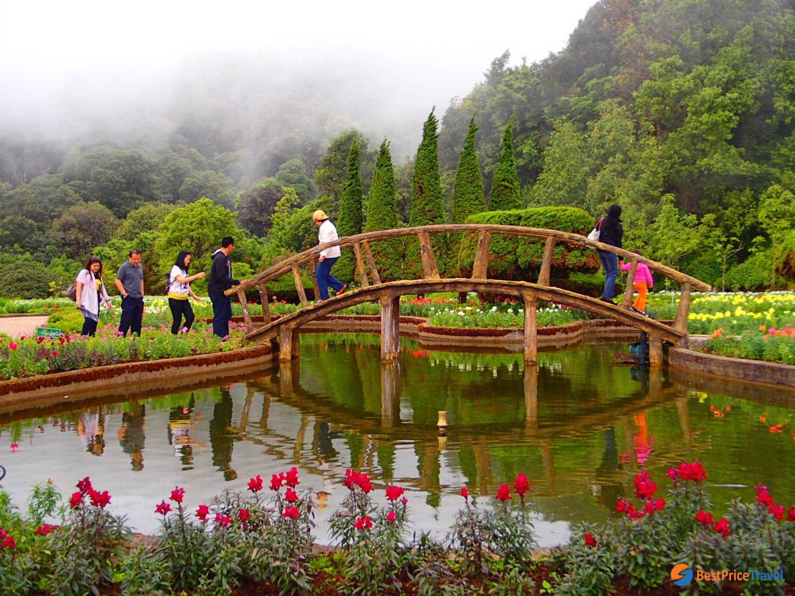 1600x1200 Doi Inthanon National Park Chiang Mai: Travel Information 2026