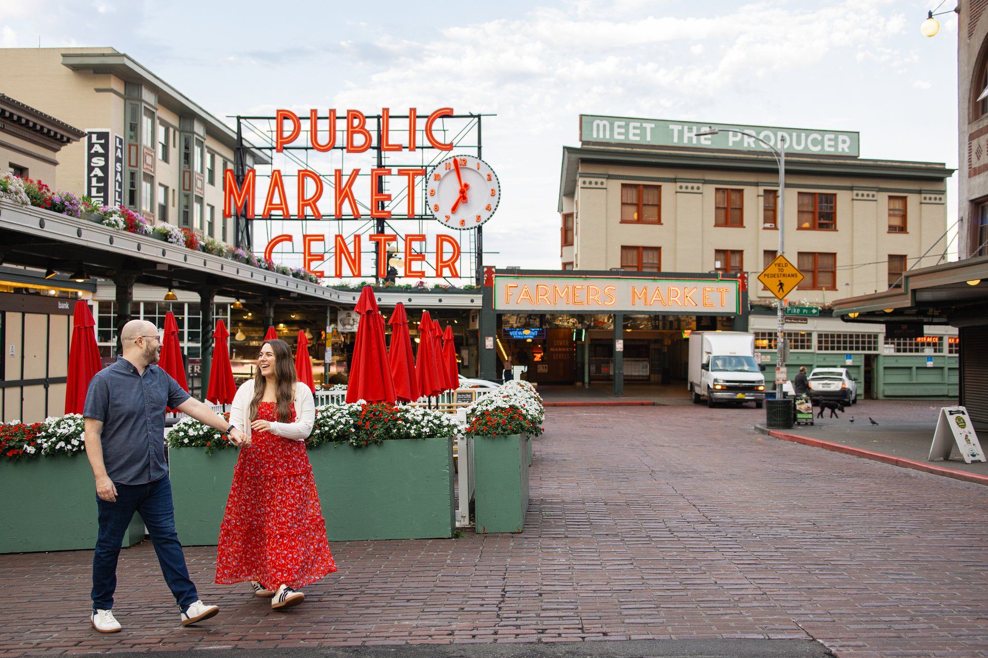 1920x1280 Pike Place Market Photohoot in Seattle, US