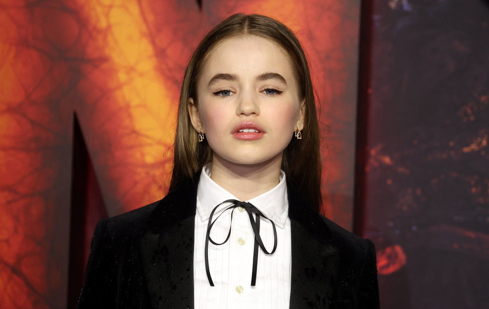 1600x1011 Nell Fisher Siblings: Everything to Know About 'Stranger Things' Star's Family