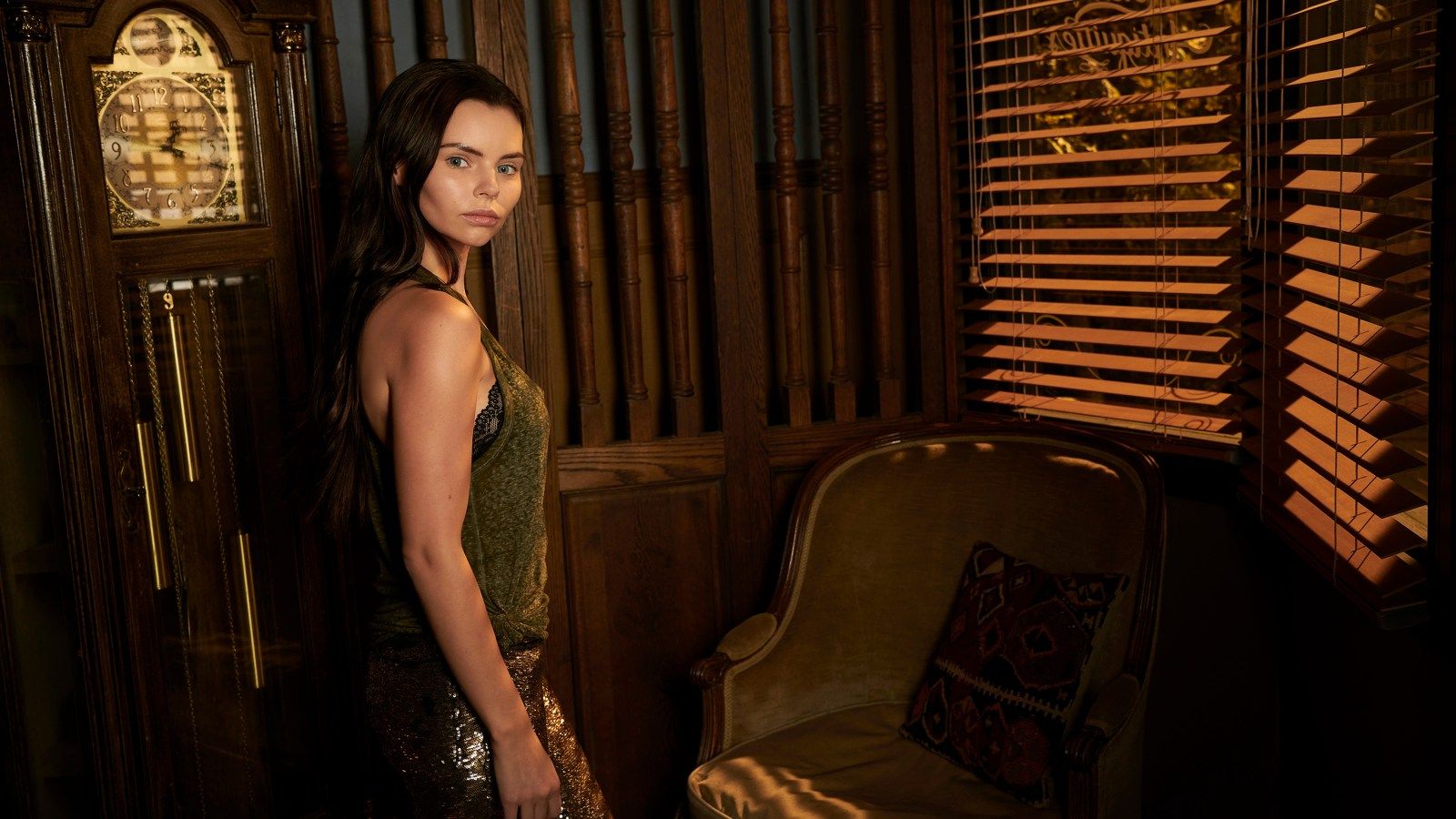 1600x900 Eline Powell dives into 'Siren' role