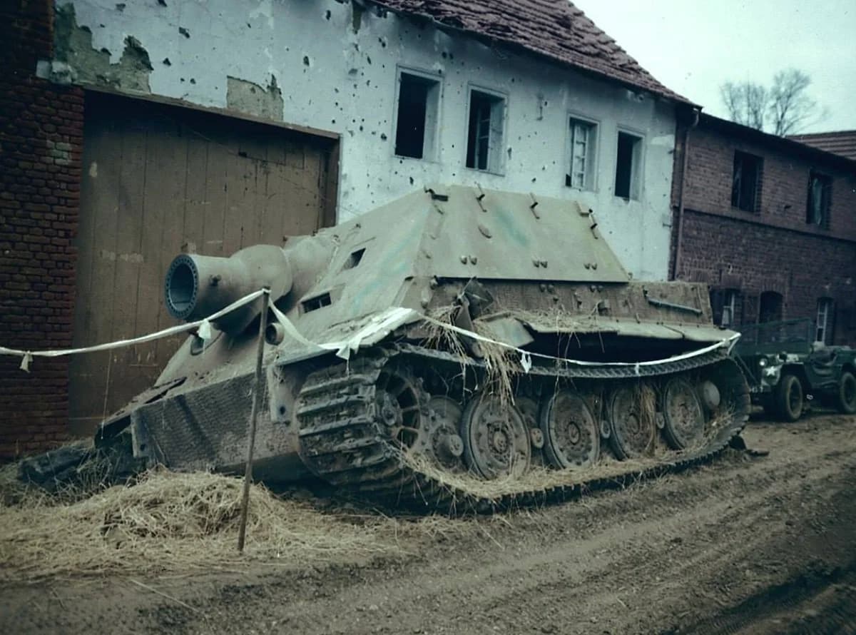 1200x890 Sturmtiger Build