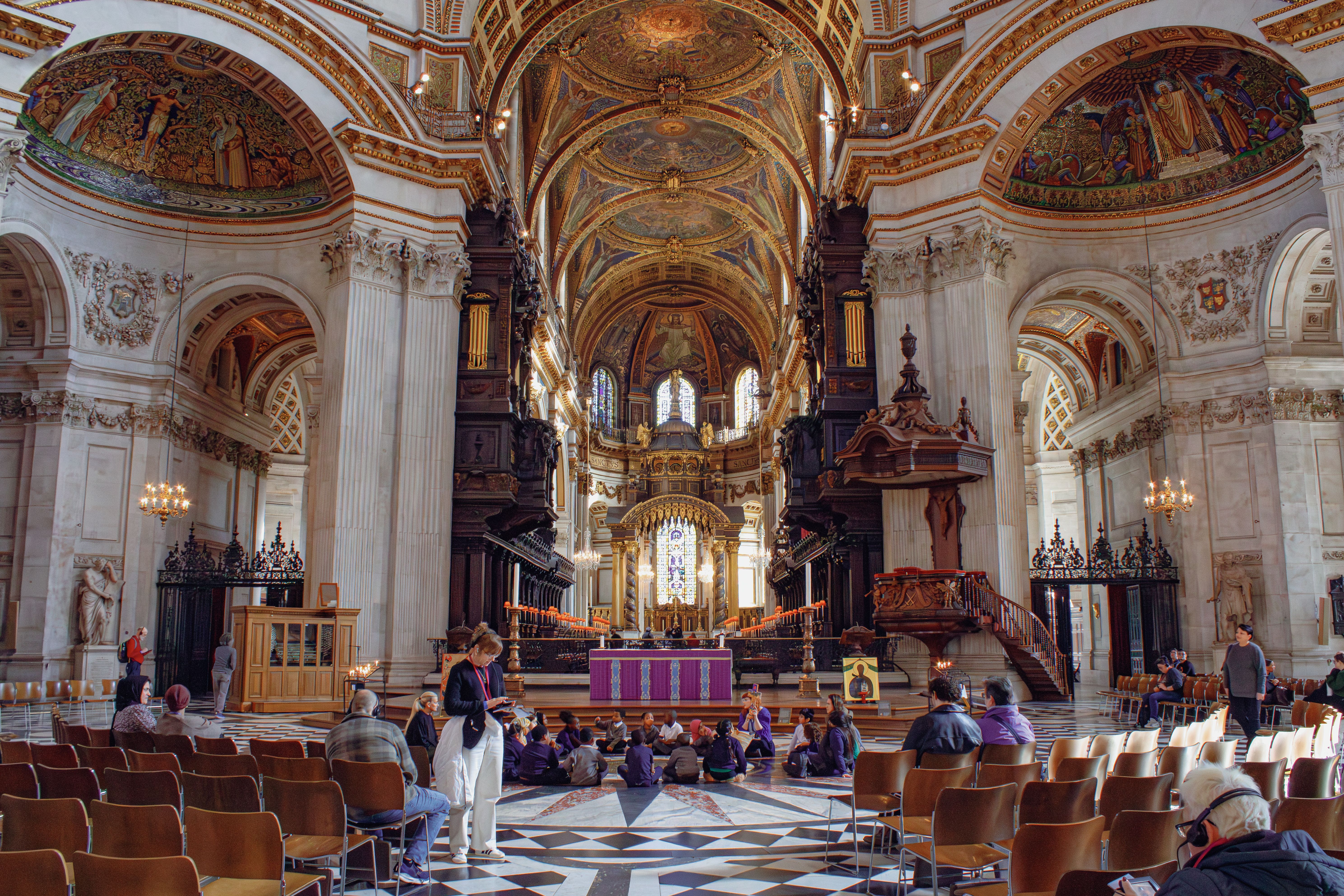 5956x3971 Stunning Interior of St. Paul's Cathedral, London · Free