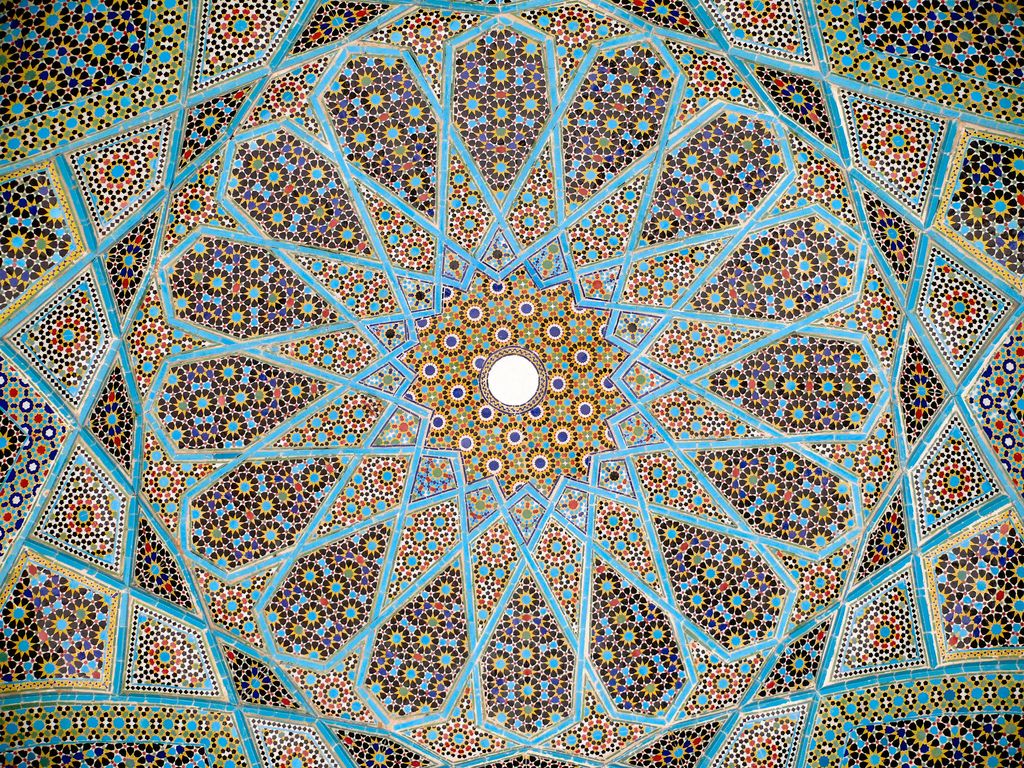 1024x768 Hafezieh tomb inside
