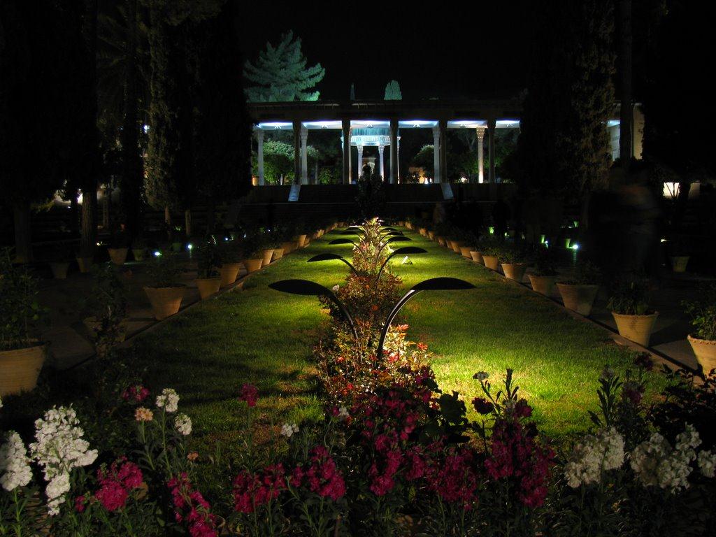 1024x768 Hafezieh ( Hafez tomb )