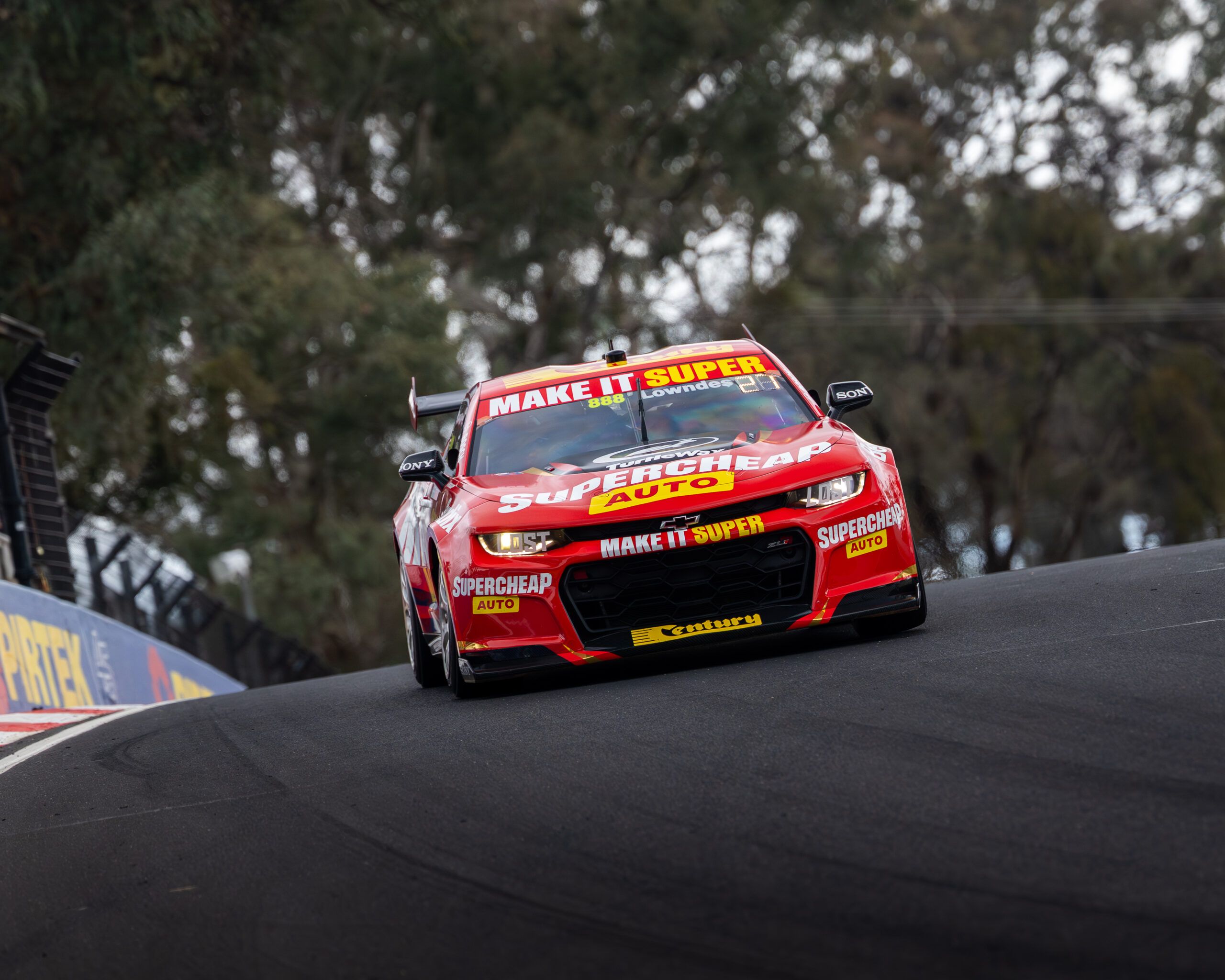 2560x2048 Lowndes and Bates Climb Time Sheets on Wet First Day