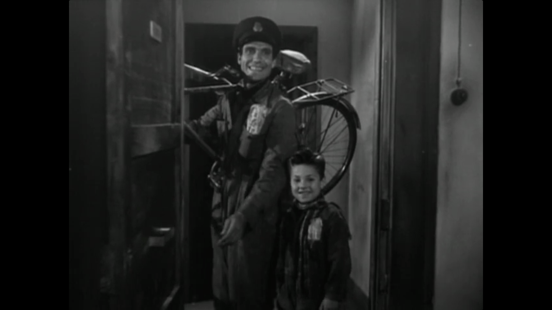 1920x1080 Bicycle Thief, The / Bicycle Thieves (1948)