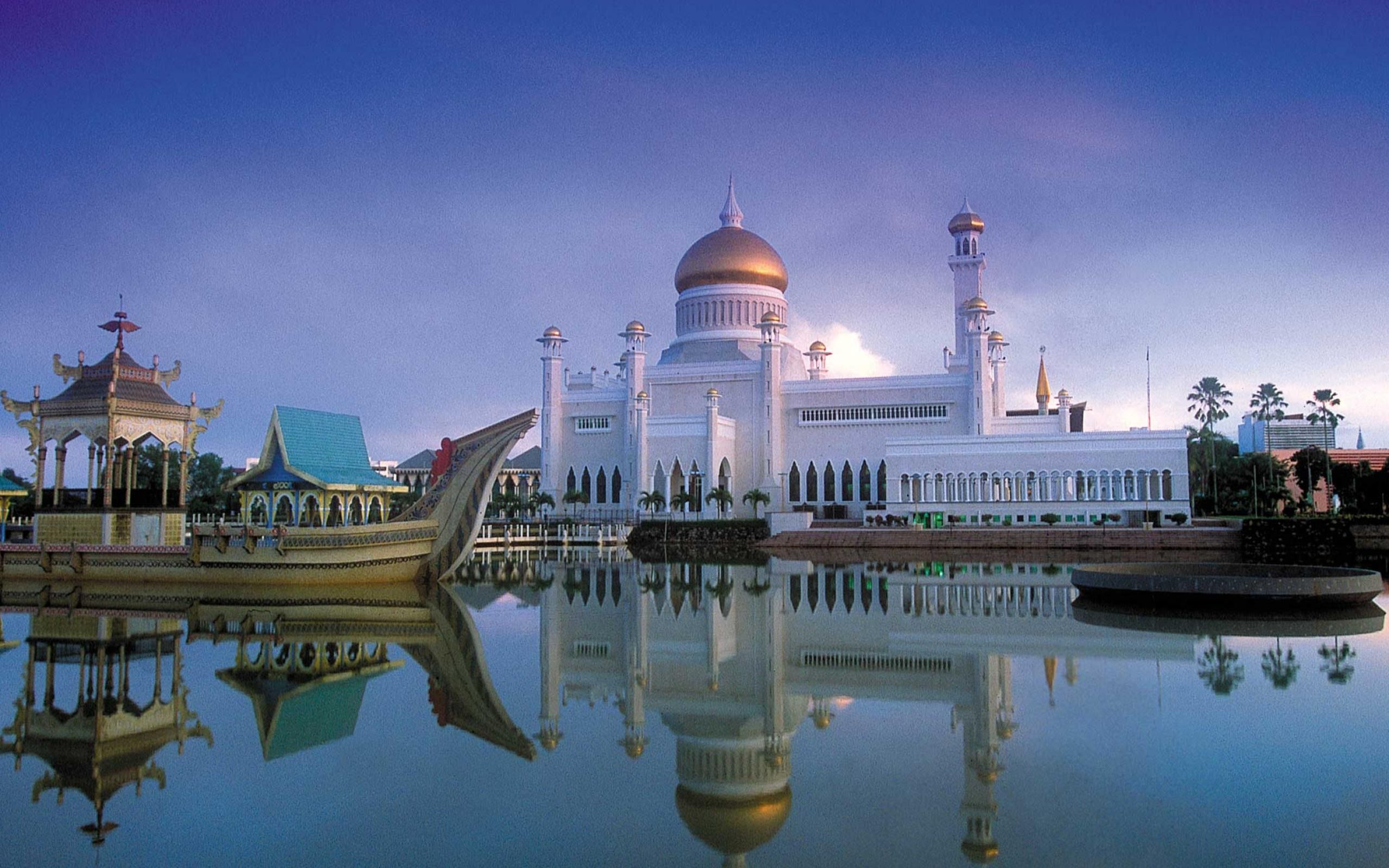2560x1600 Brunei Travel Photography Wallpaper