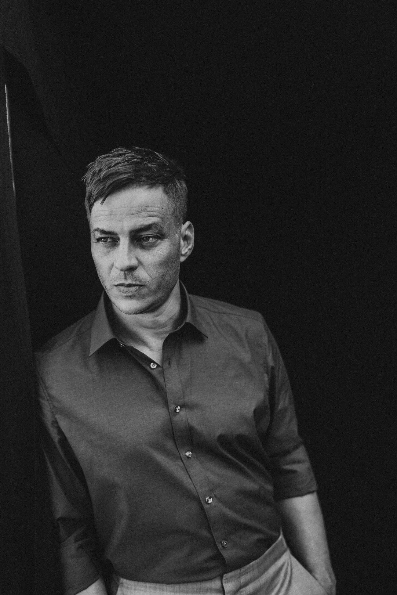 1300x1950 Tom Wlaschiha for MR ICON