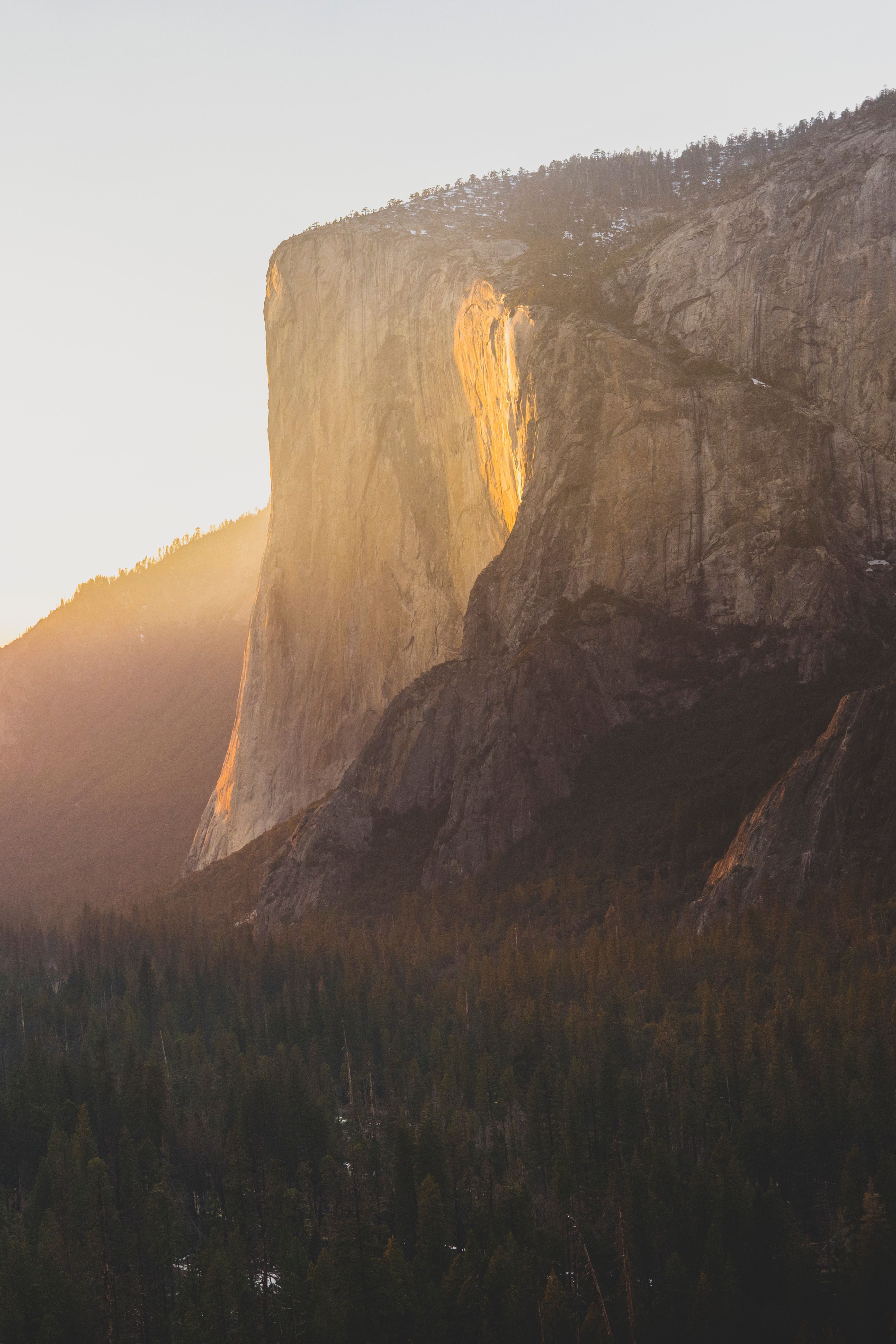 3484x5223 Golden Sunrise Over El Capitan in Yosemite · Free