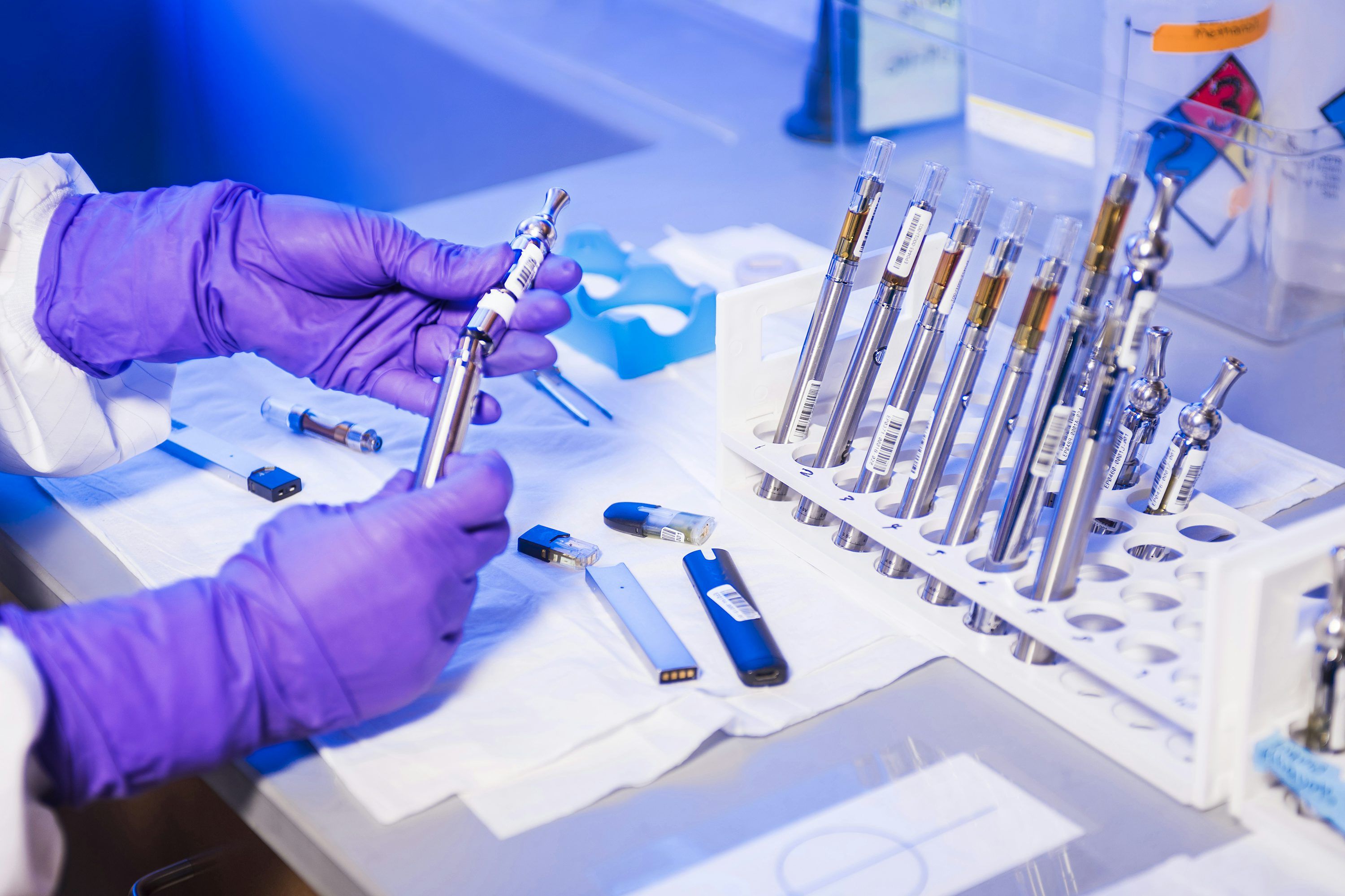 3000x2000 Clinical Research Picture. Download Free Image