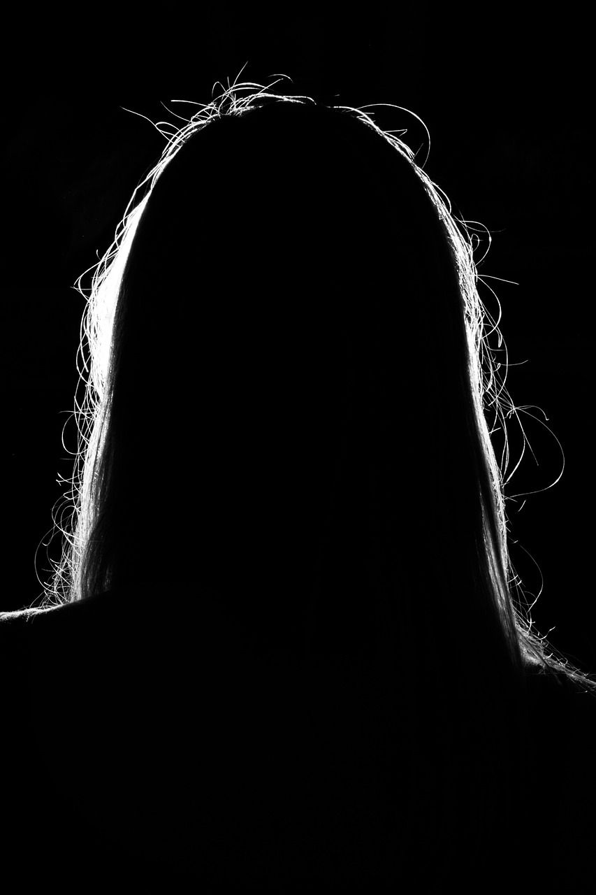 853x1280 Silhouette Woman Dark