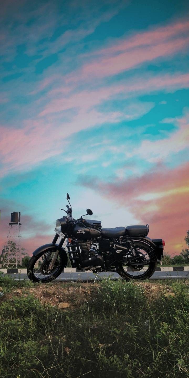 720x1440 Royal enfield black wallpaper. Bullet bike art, Royal enfield wallpaper iphone, Motorcycle wallpaper