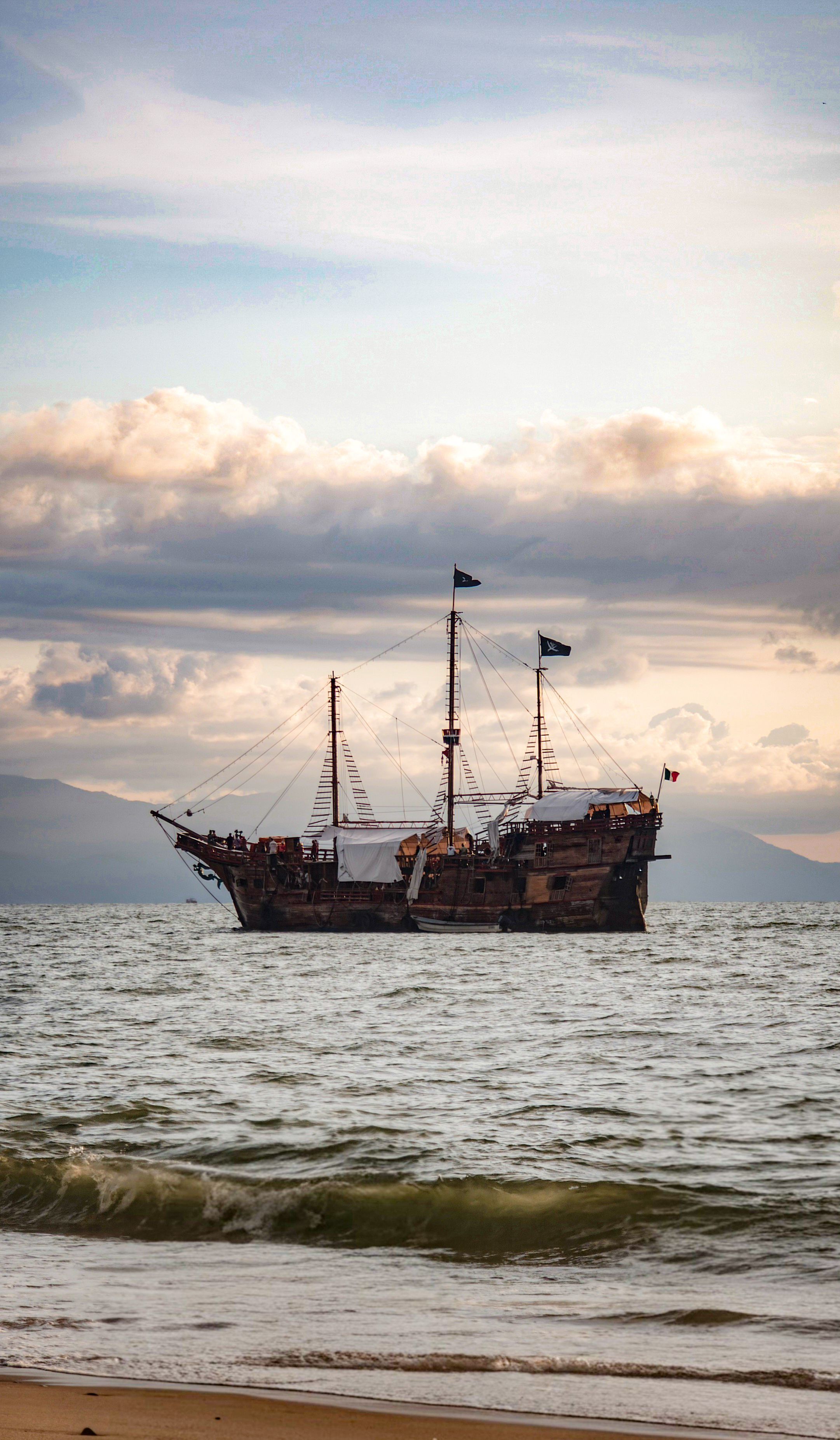 2162x3704 Pirate Ship Photo, Download The BEST Free Pirate Ship & HD Image