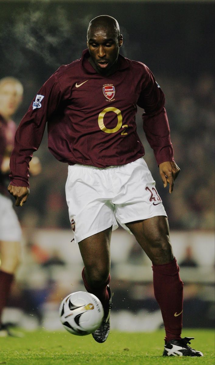 707x1200 Arsenal vintage wallpaper. Sol campbell arsenal, Patrick vieira arsenal, Footballers
