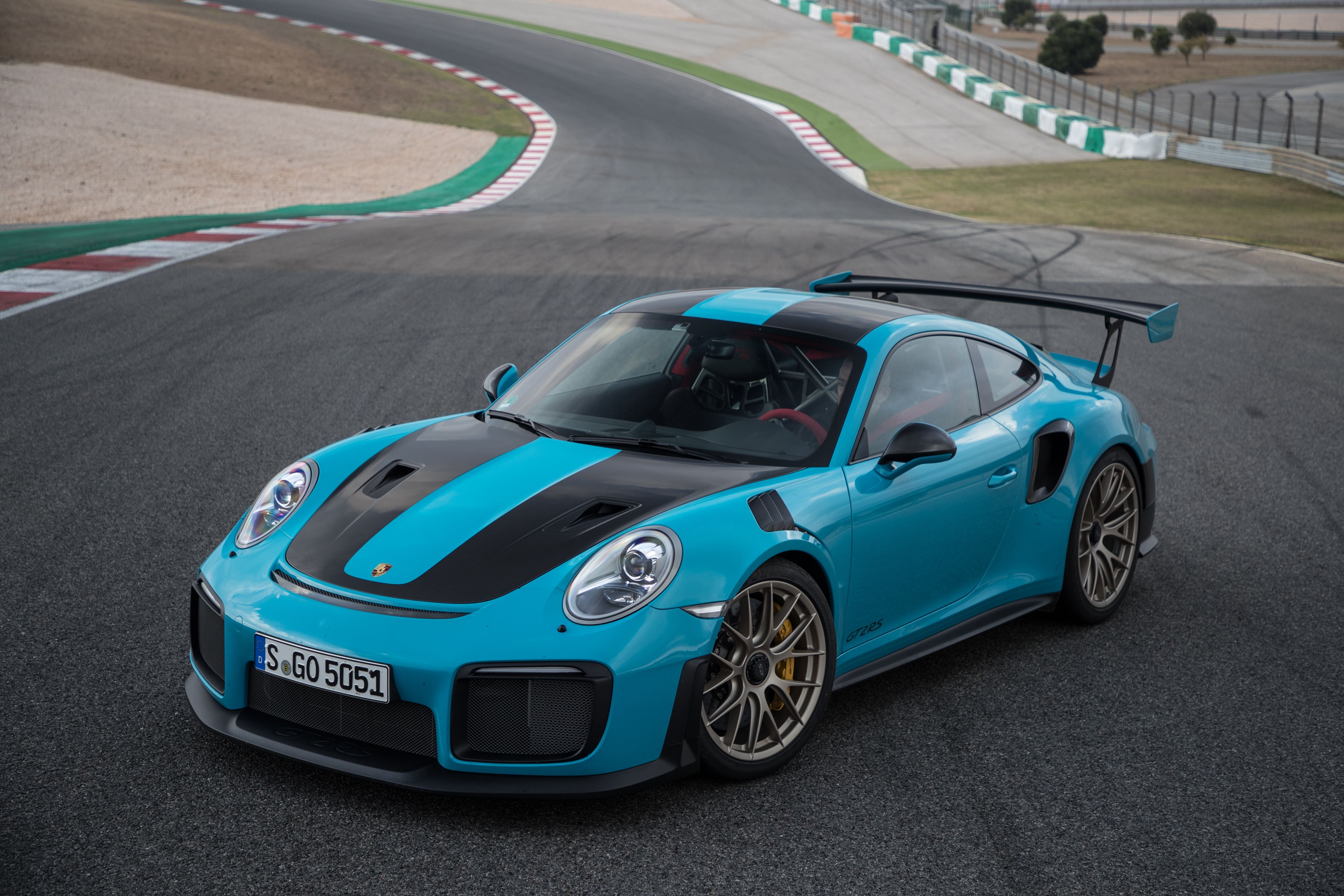 4096x2731 Download Car Porsche Porsche 911 Vehicle Porsche 911 GT2 4k Ultra HD Wallpaperx2731