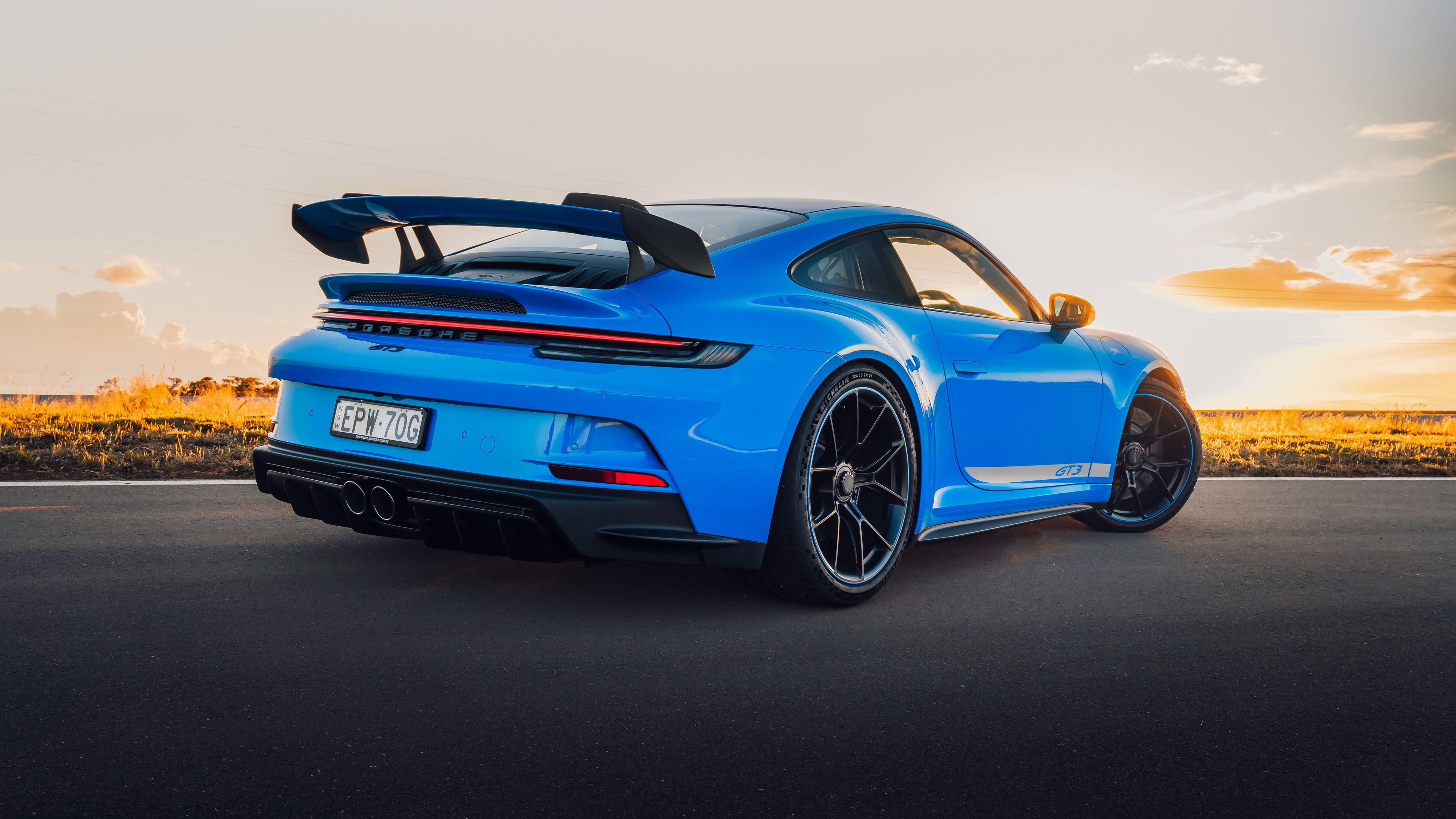 3840x2160 Blue Porsche 911 GT3 Wallpaper