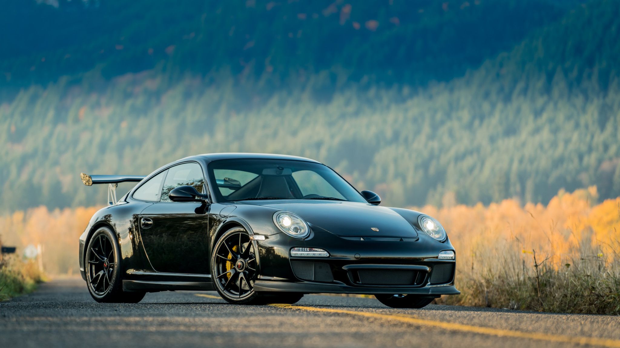 2048x1152 Porsche 911 Gt3 Rs Blacked Out Wallpaper