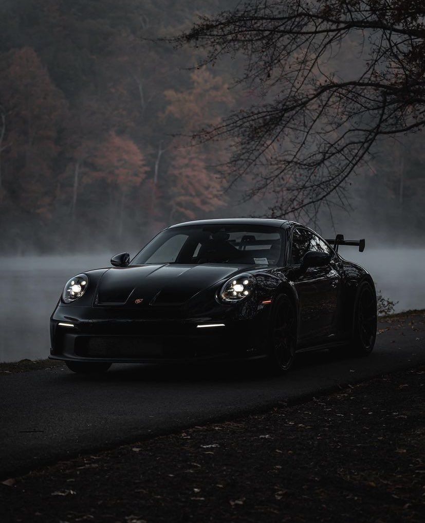 827x1017 Porsche 911 Gt3 Rs Blacked Out Wallpaper