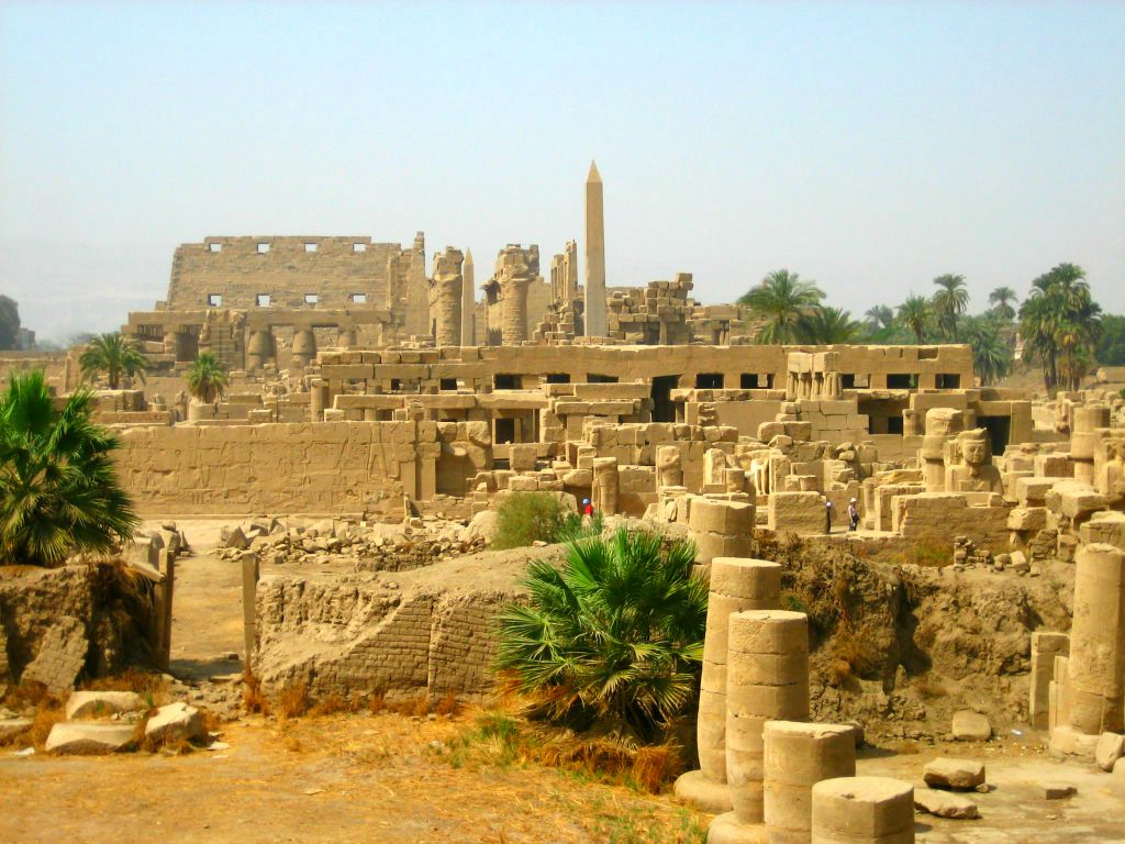 1024x768 UPPER EGYPT: ABU SIMBEL, LUXOR & KARNAK