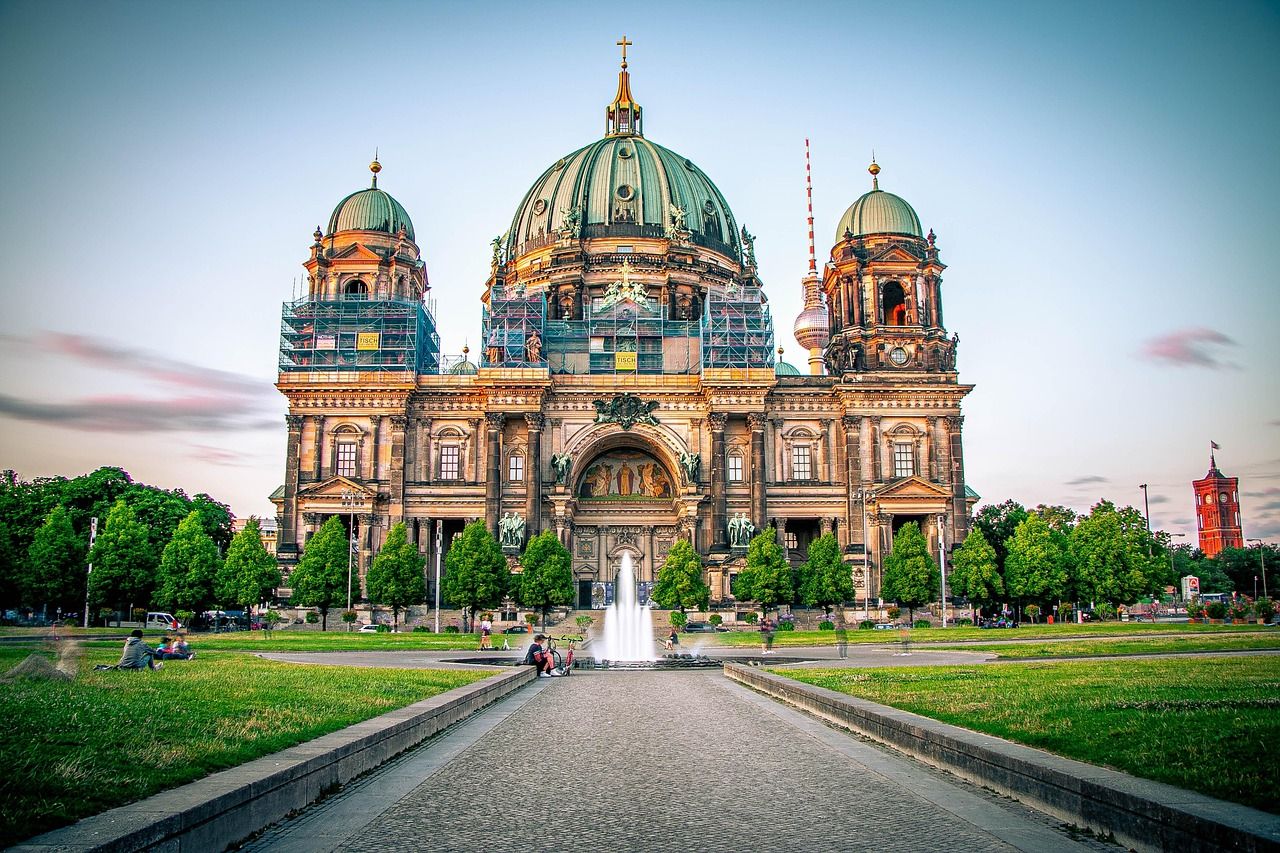 1280x853 Berlin Dom Sun