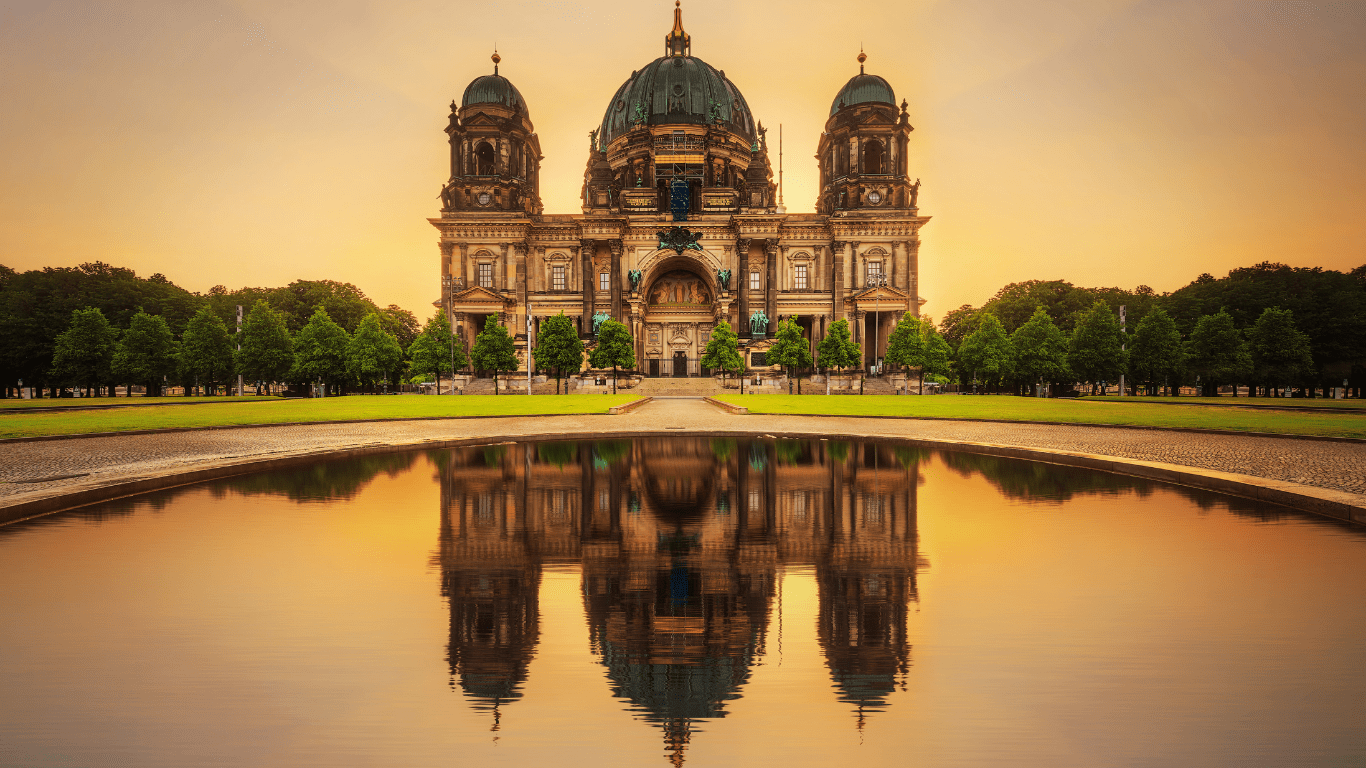 1366x768 Where To Take The Best Photo In Berlin? Our 10 Must See Spots