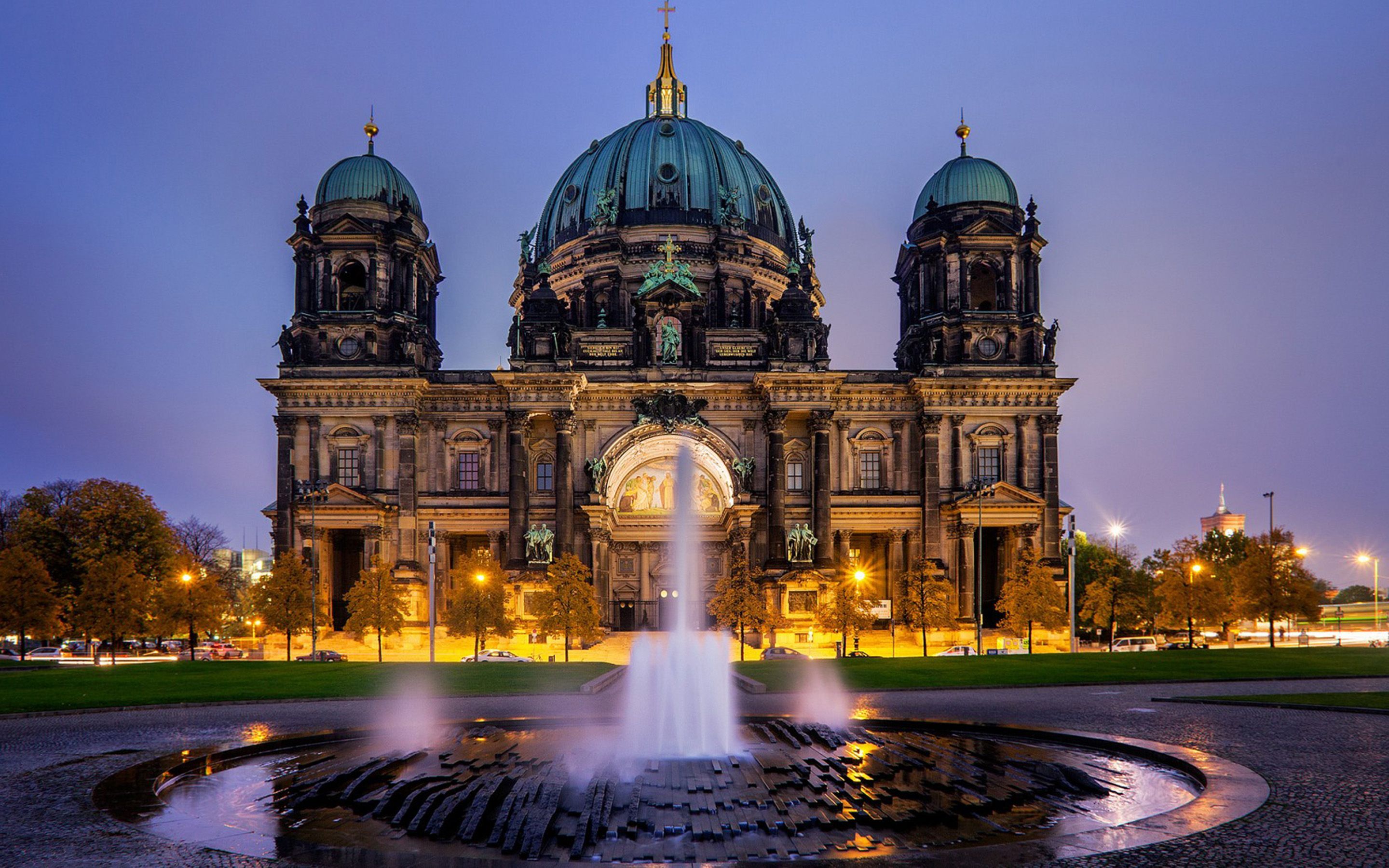 2880x1800 Berlin Cathedral Wallpaper