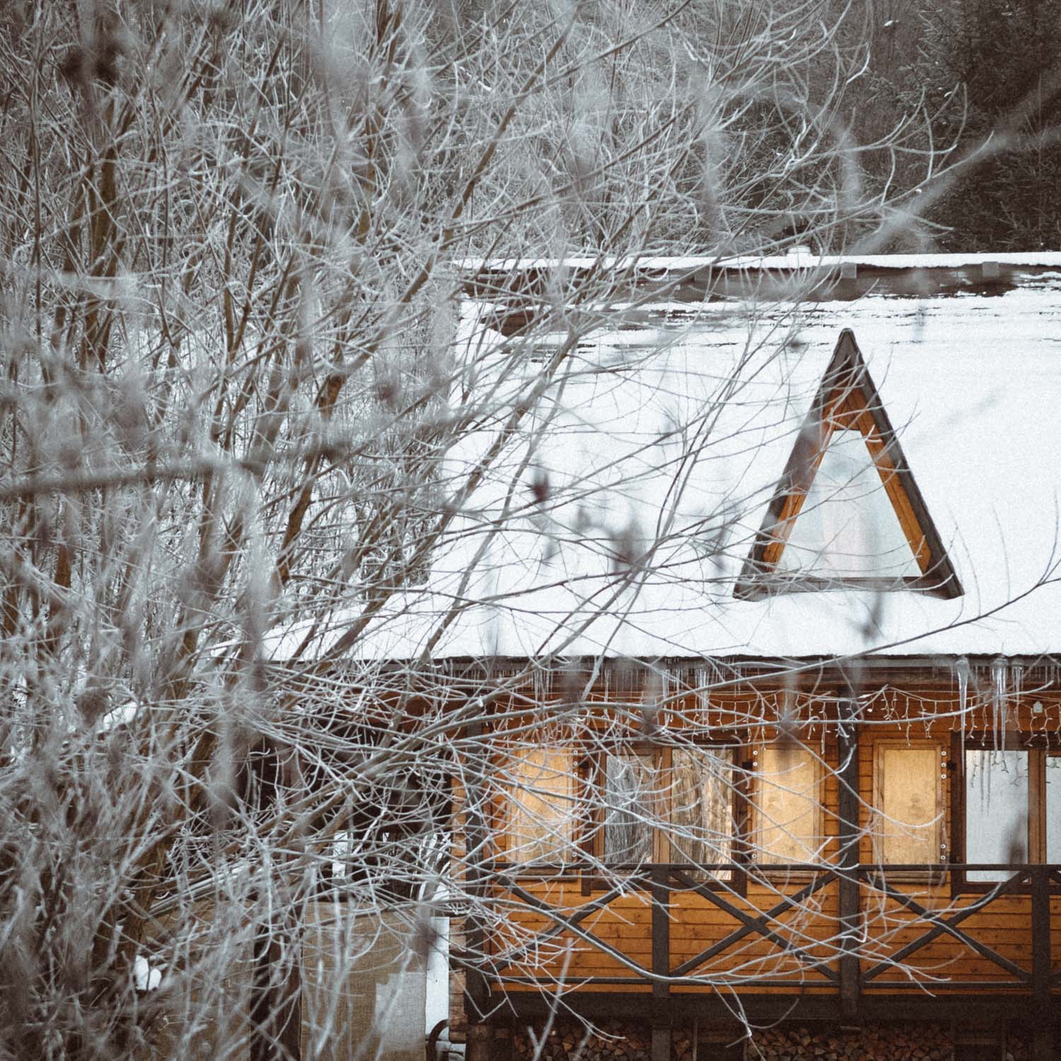 1500x1500 Christmas in the Carpathian Mountains: Snow, Ski & Cocooning