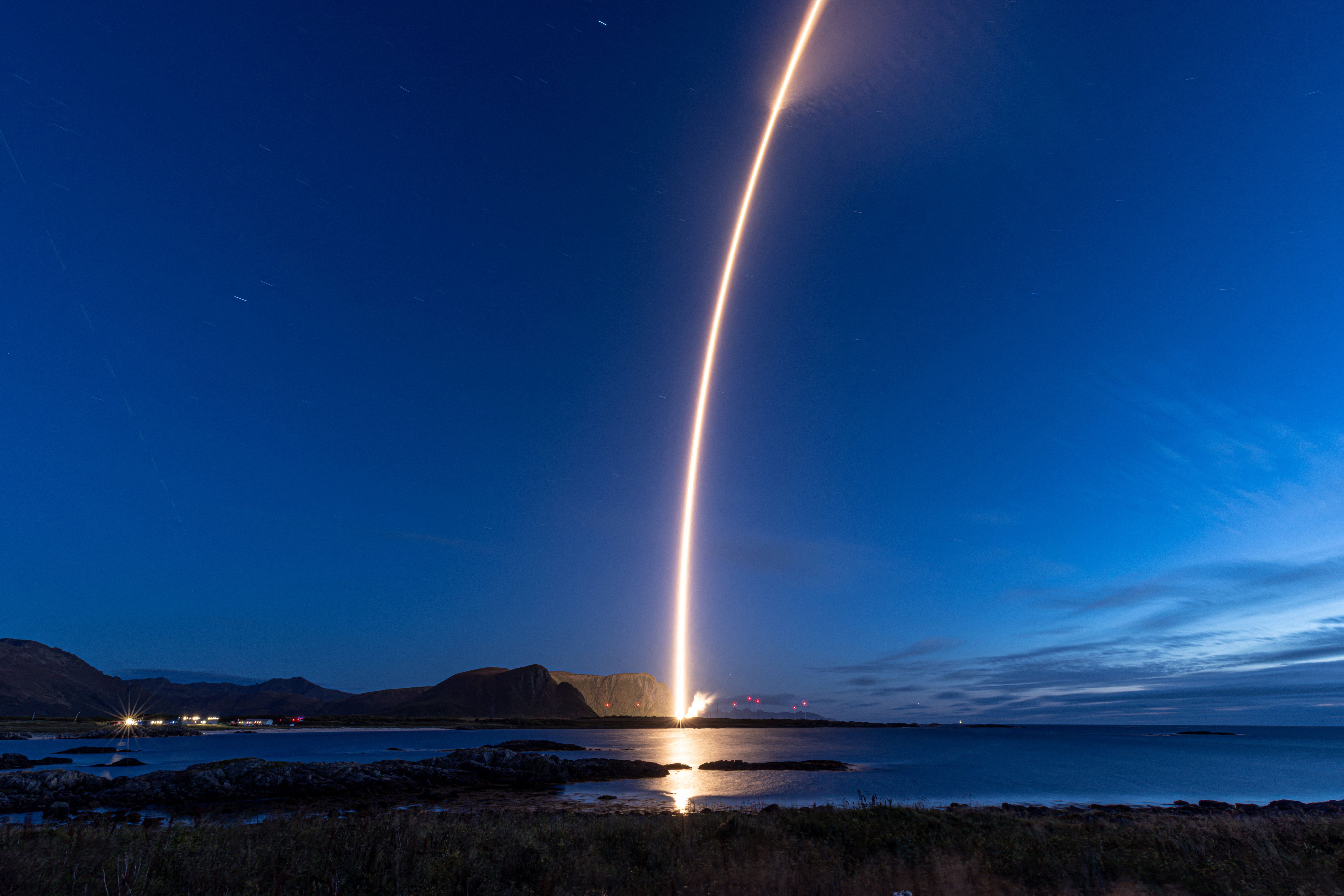 7972x5317 German space rocket reaches orbit in Europe's first commercial launch