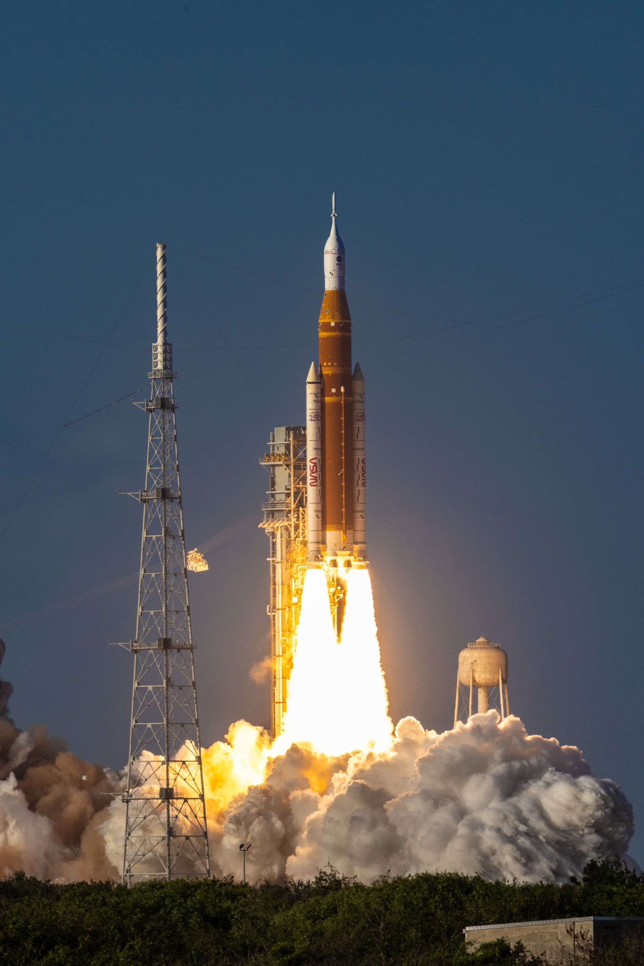 2049x3072 See National Geographic's photo of the historic Artemis II launch
