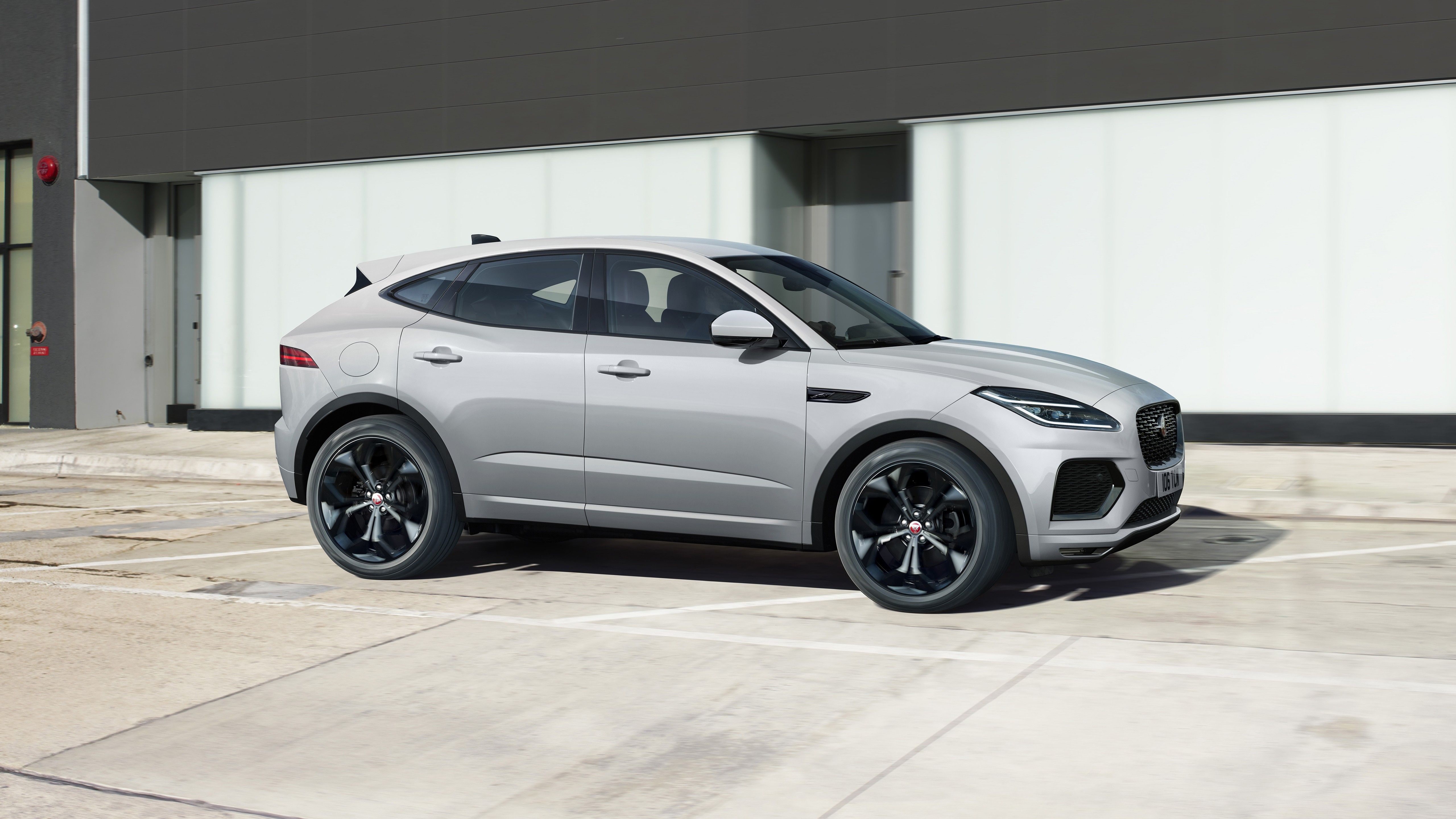 5120x2880 Jaguar E Pace R Dynamic Black Pack 2021 4K 5K HD Cars Wallpaper