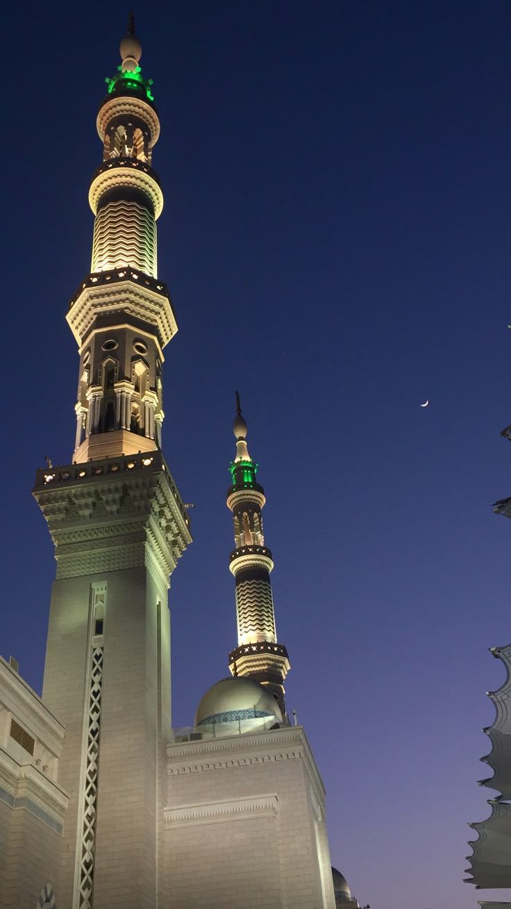 736x1309 An Nabawi Mosque