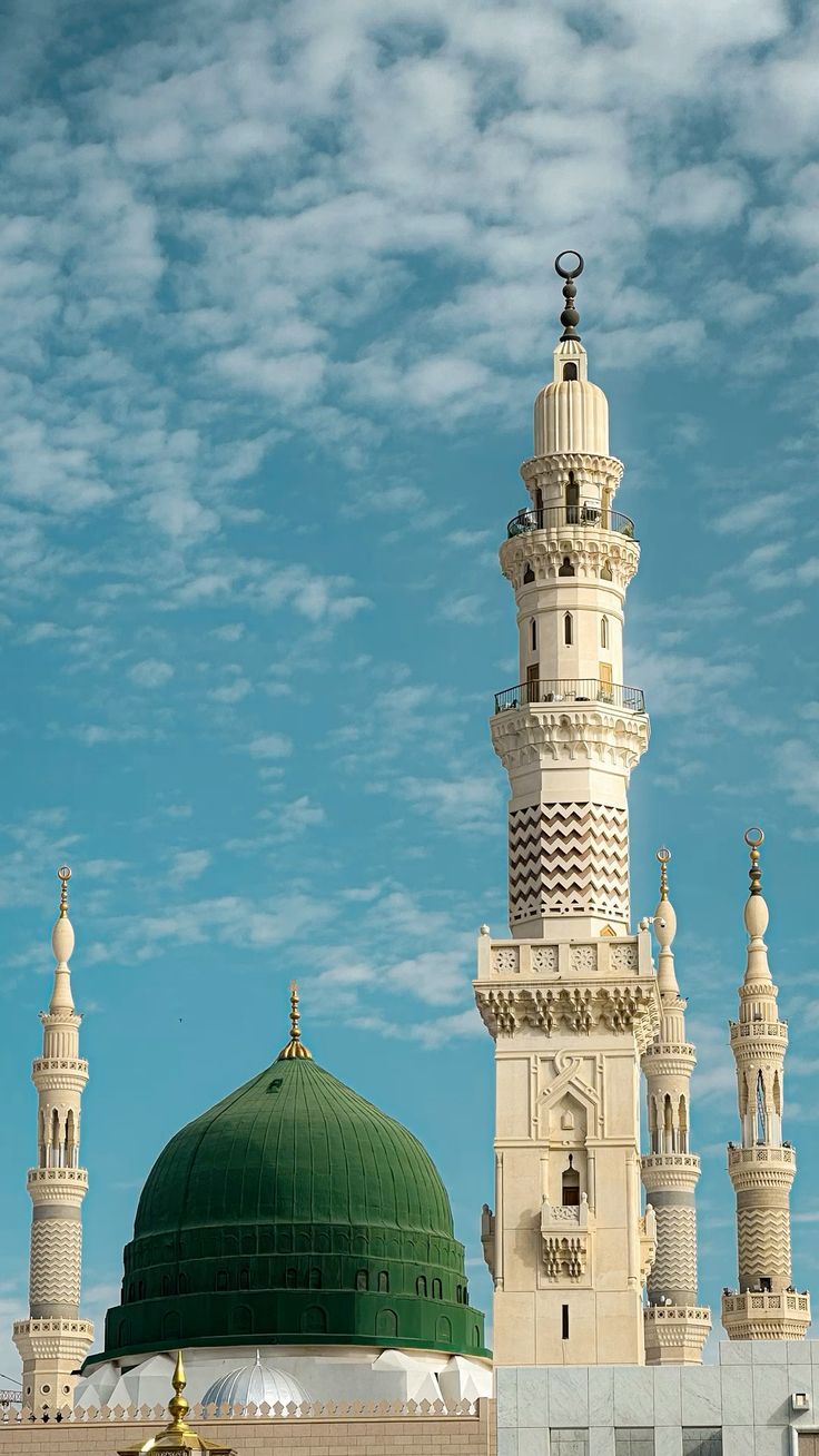 736x1308 masjid nabawi madinah