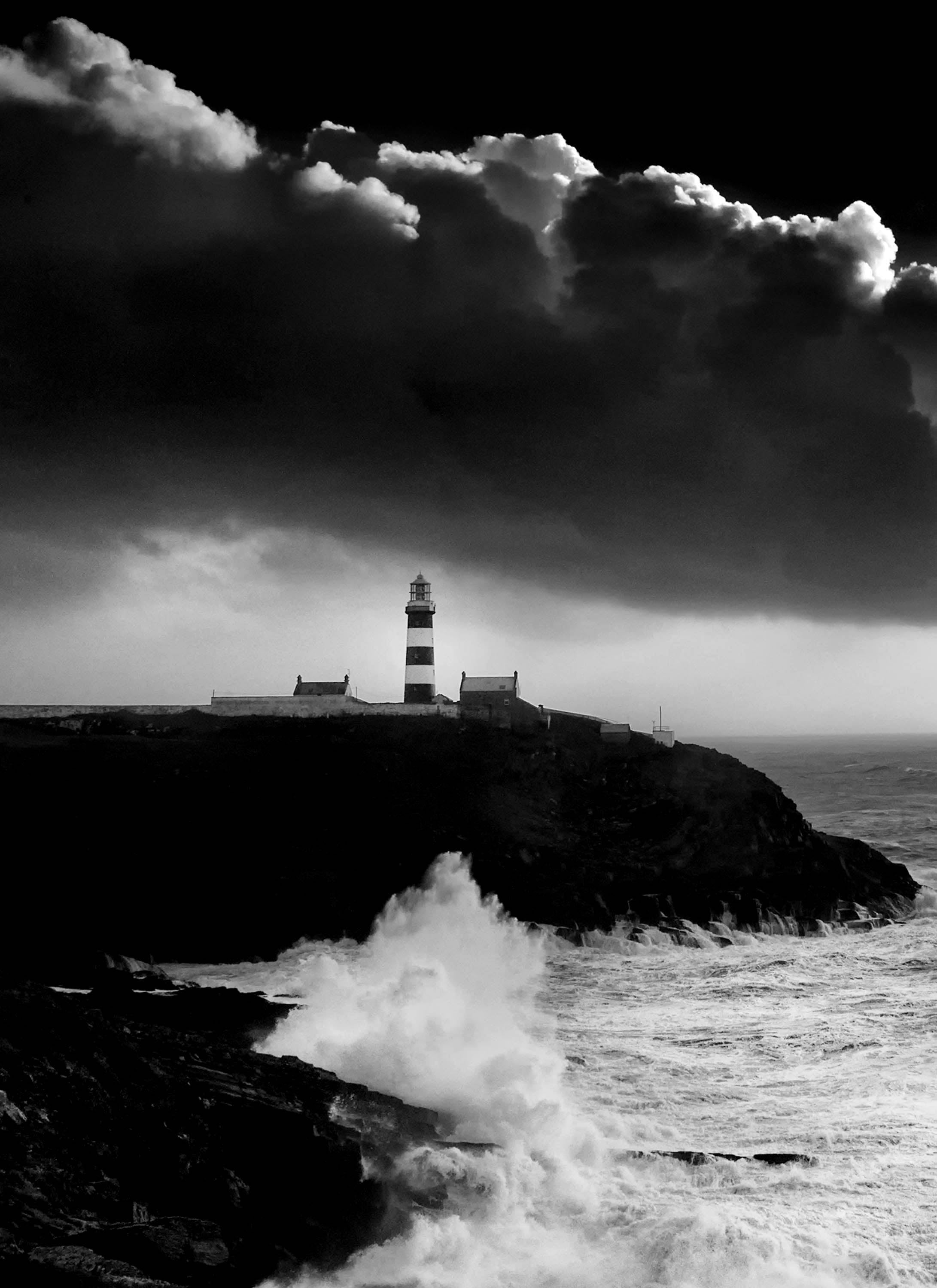 2182x3000 Photos of the Old Head and white photo. Giles Norman Gallery