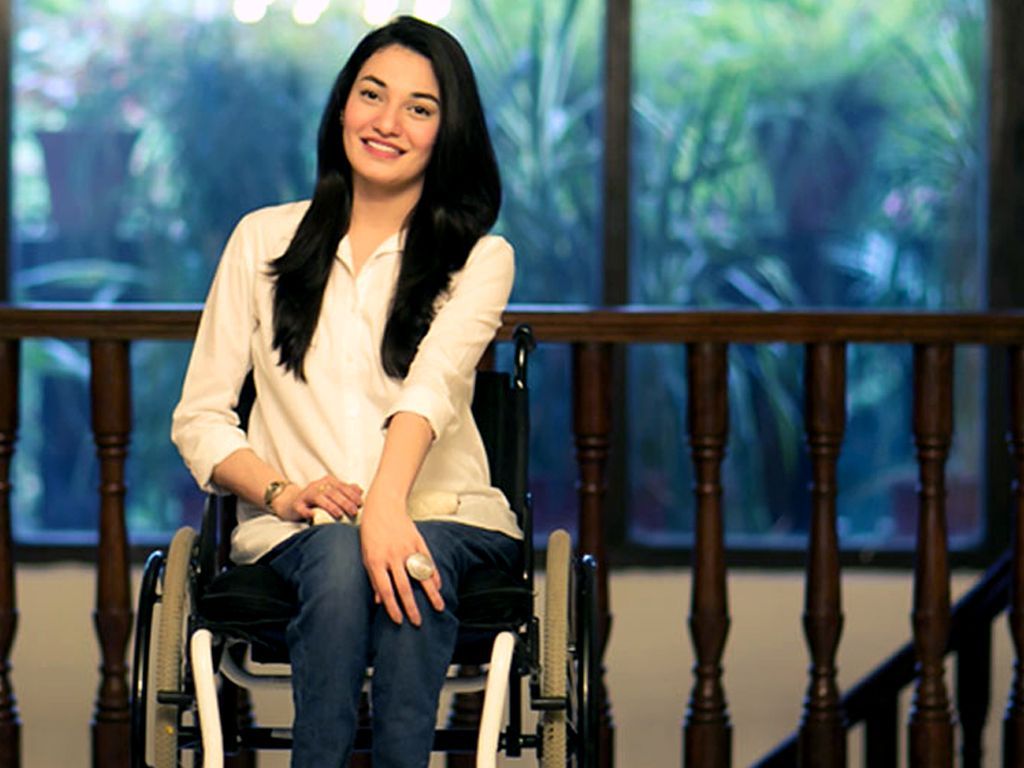 1024x768 Muniba Mazari Wallpaper
