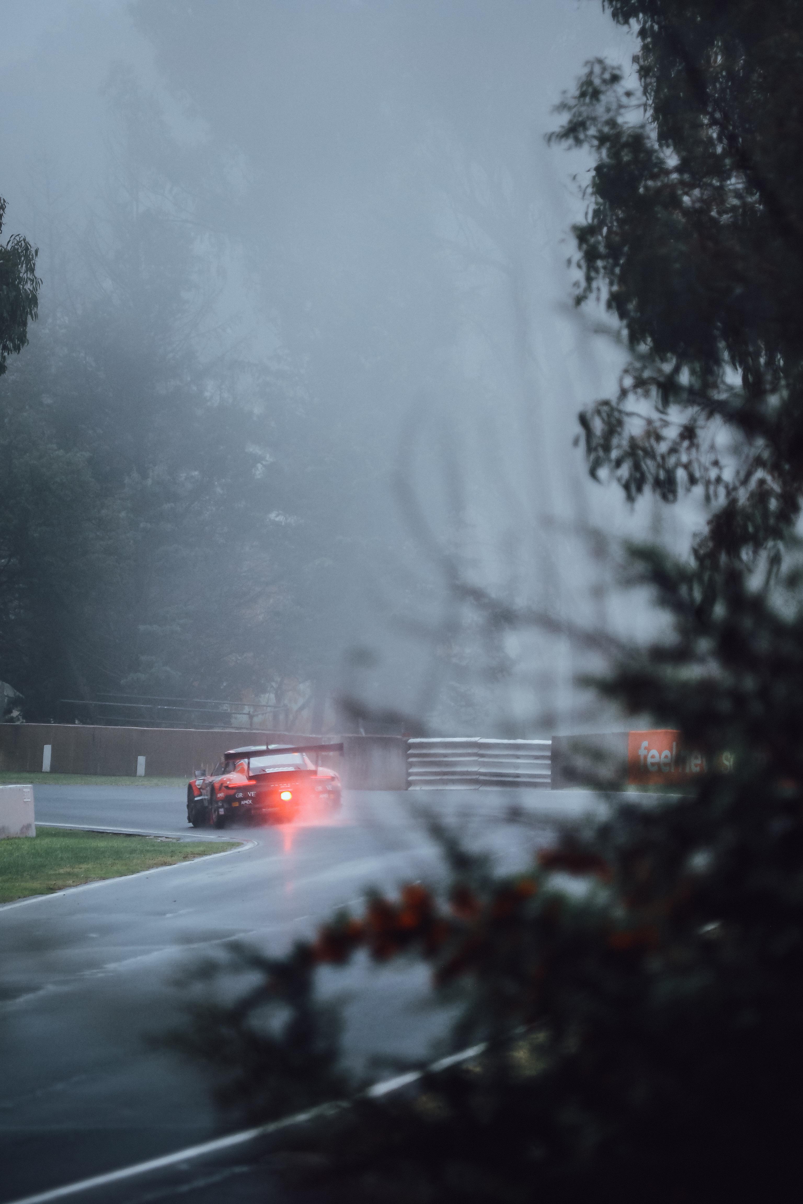 3072x4608 Bathurst 12hr Pics. Mt Panorama threw up some crazy racing & excellent lighting conditions for the 12hr today. Rain, fog, sun, even glitches in the matrix (as shown in the first pic)