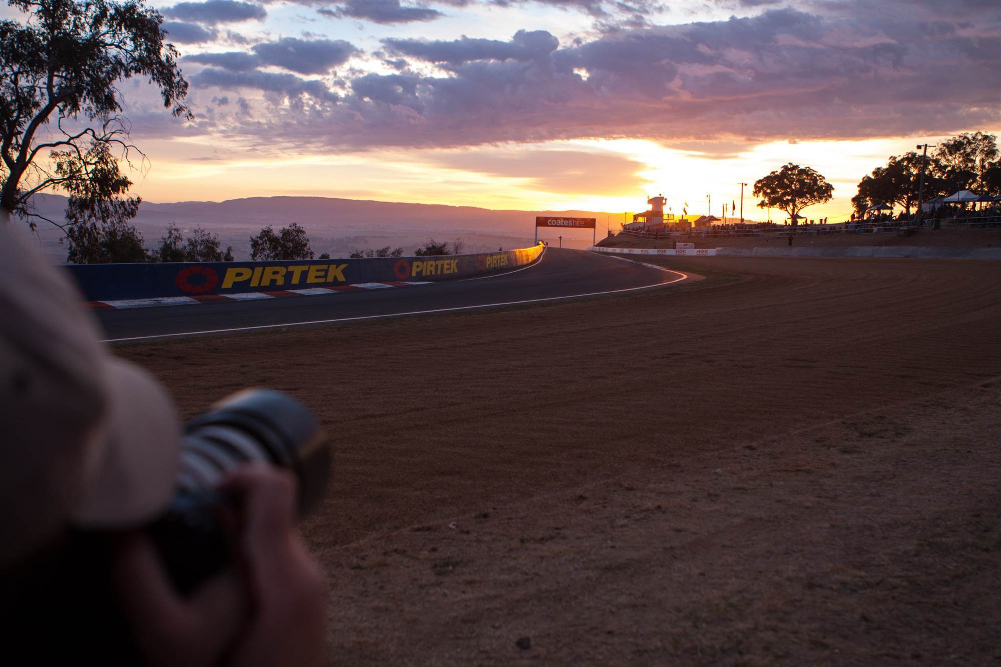 2000x1333 pic gallery: image from Mount Panorama
