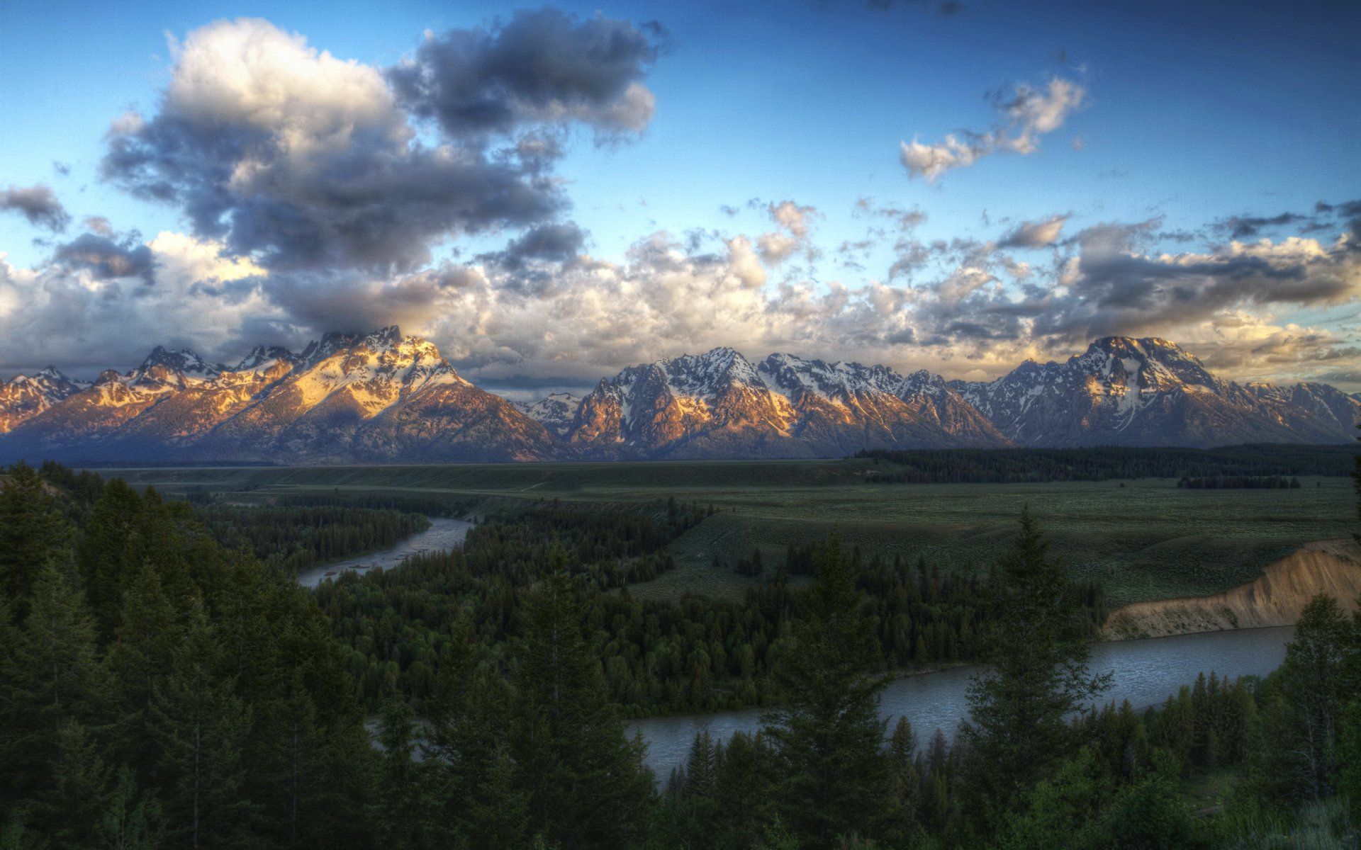 1920x1200 2K Quad HD Mountain Panorama