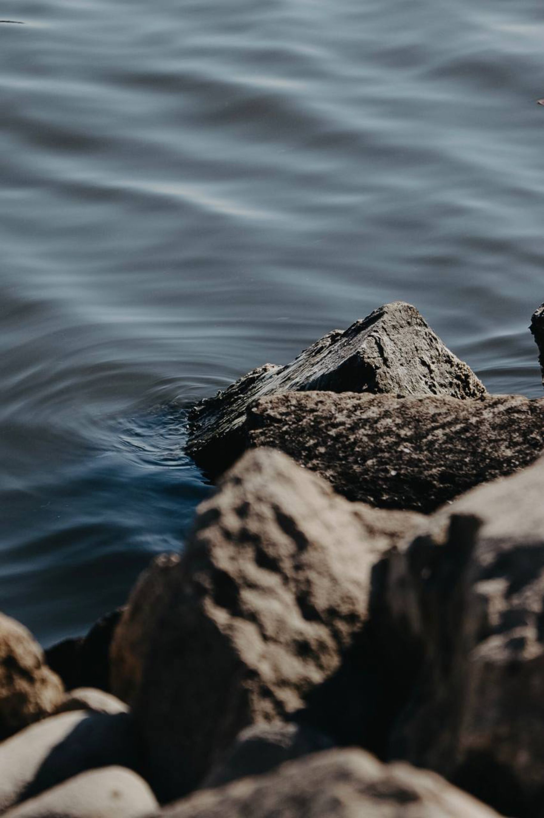 1824x2740 Water Stone Photo, Download The BEST Free Water Stone & HD Image