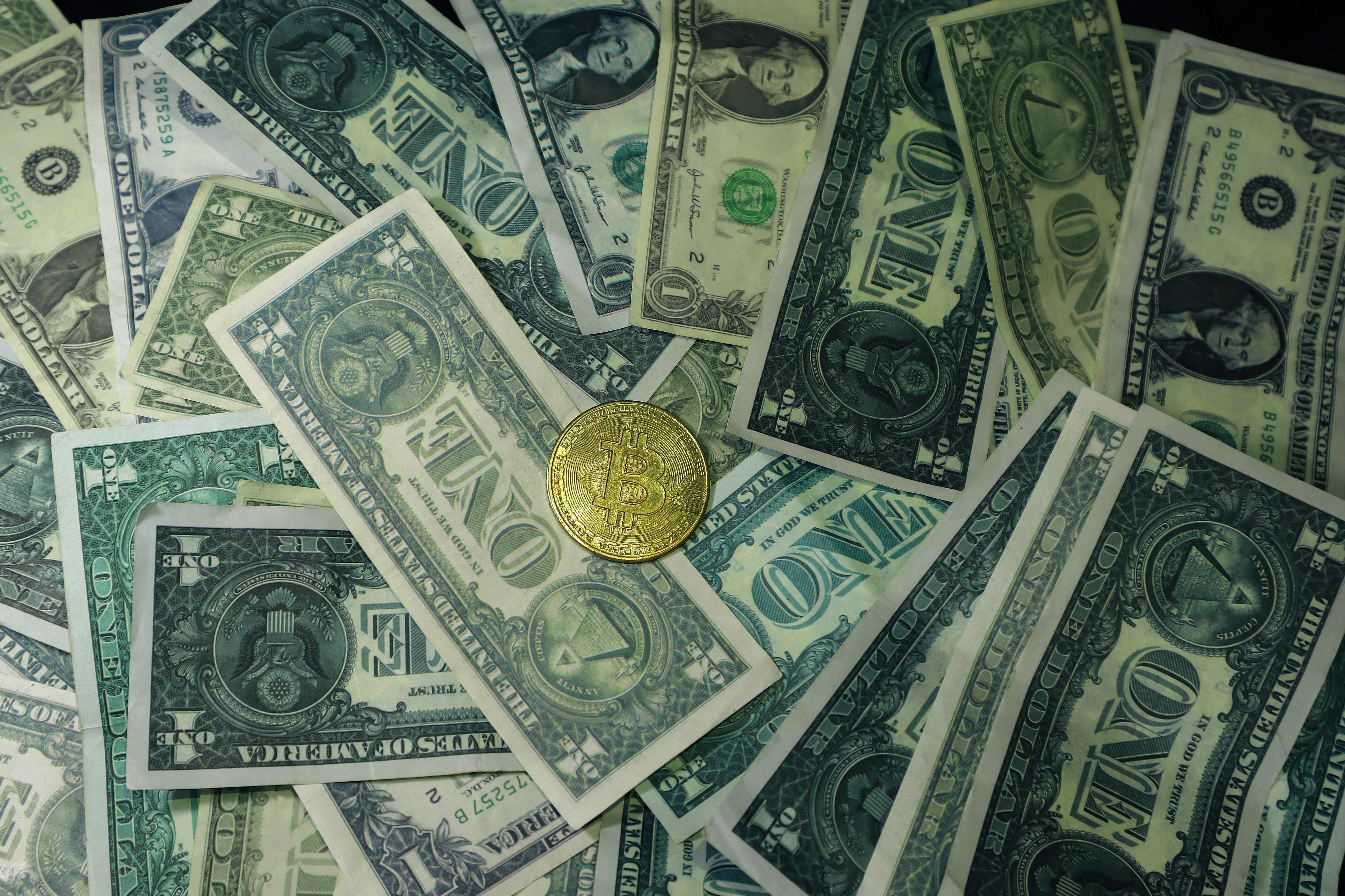 6000x4000 Coin Lying on Paper Money · Free