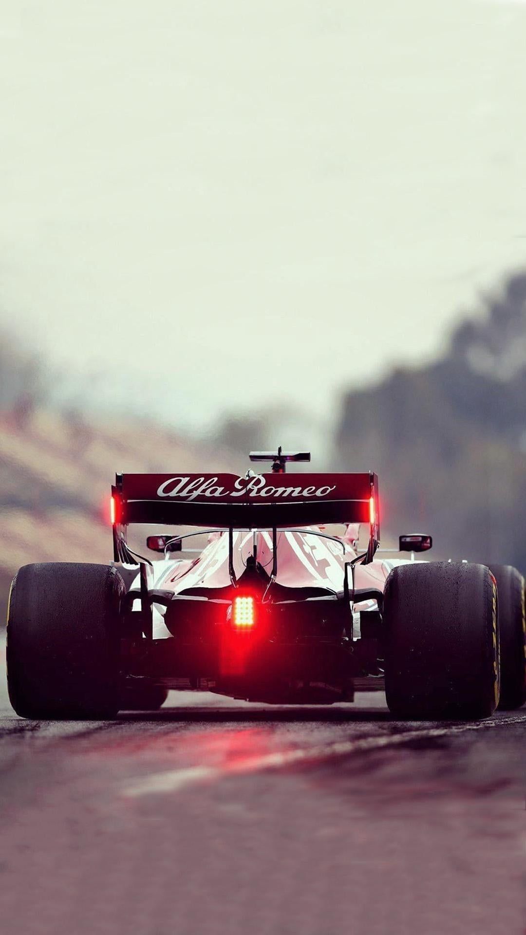 1080x1920 That Alfa Romeo rear. [Mobile wallpaper ]