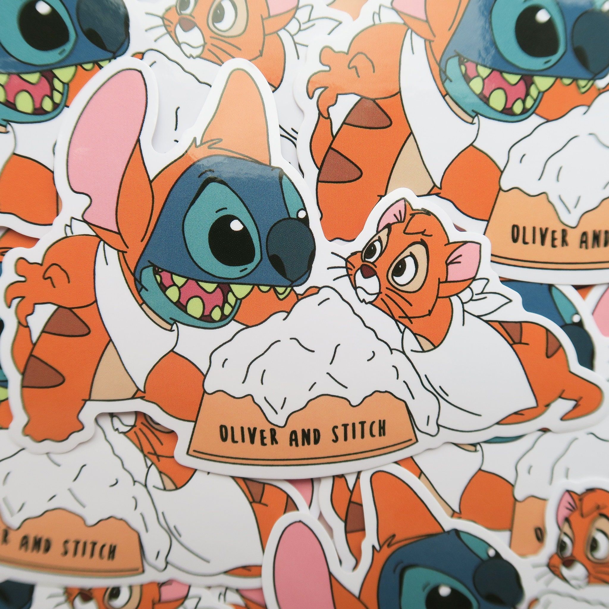 2048x2048 Stitch Thanksgiving Wallpaper