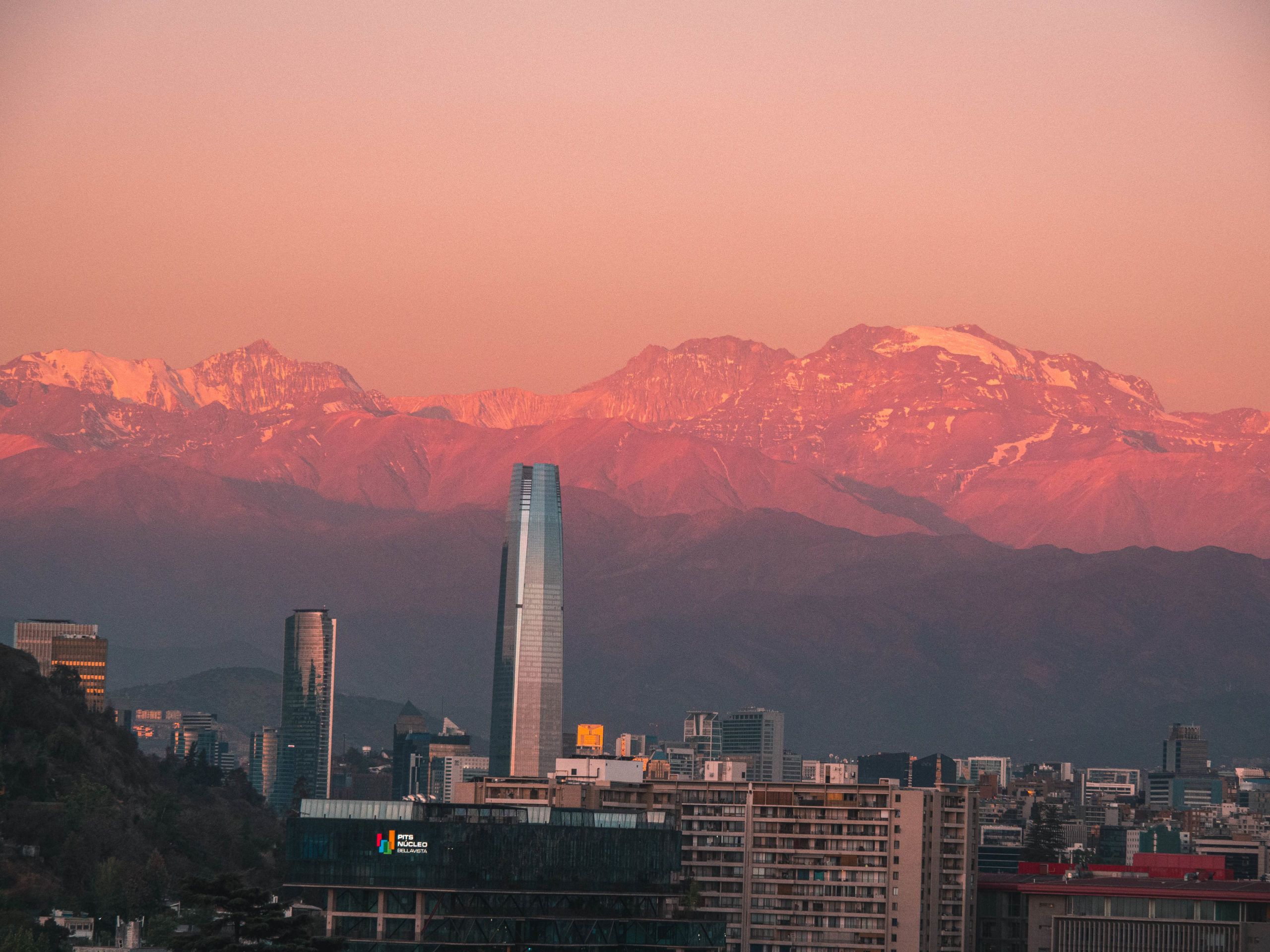 2560x1920 The best neighborhoods of Santiago