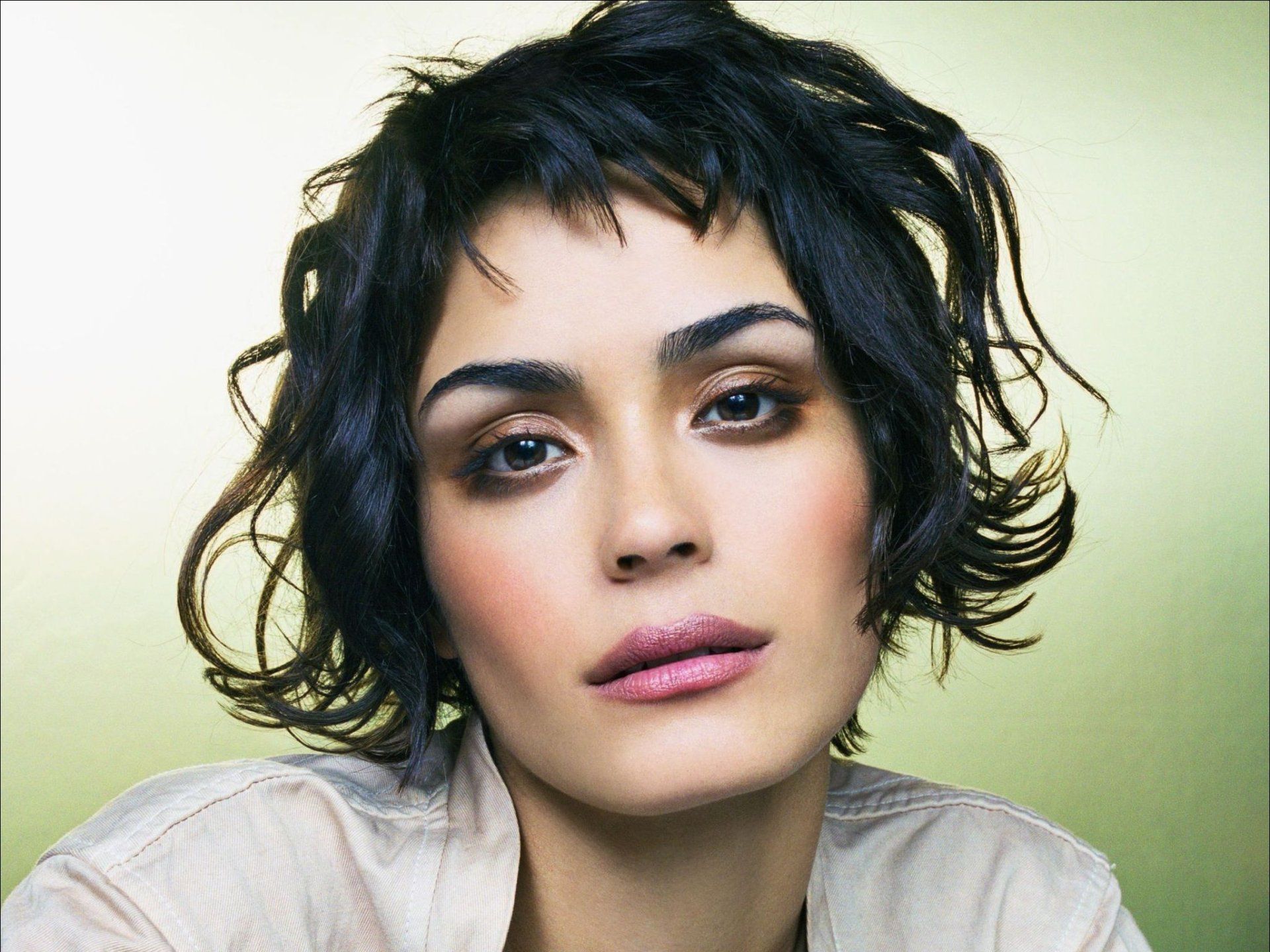 1920x1440 Download American Actress Celebrity Shannyn Sossamon HD Wallpaperx1536